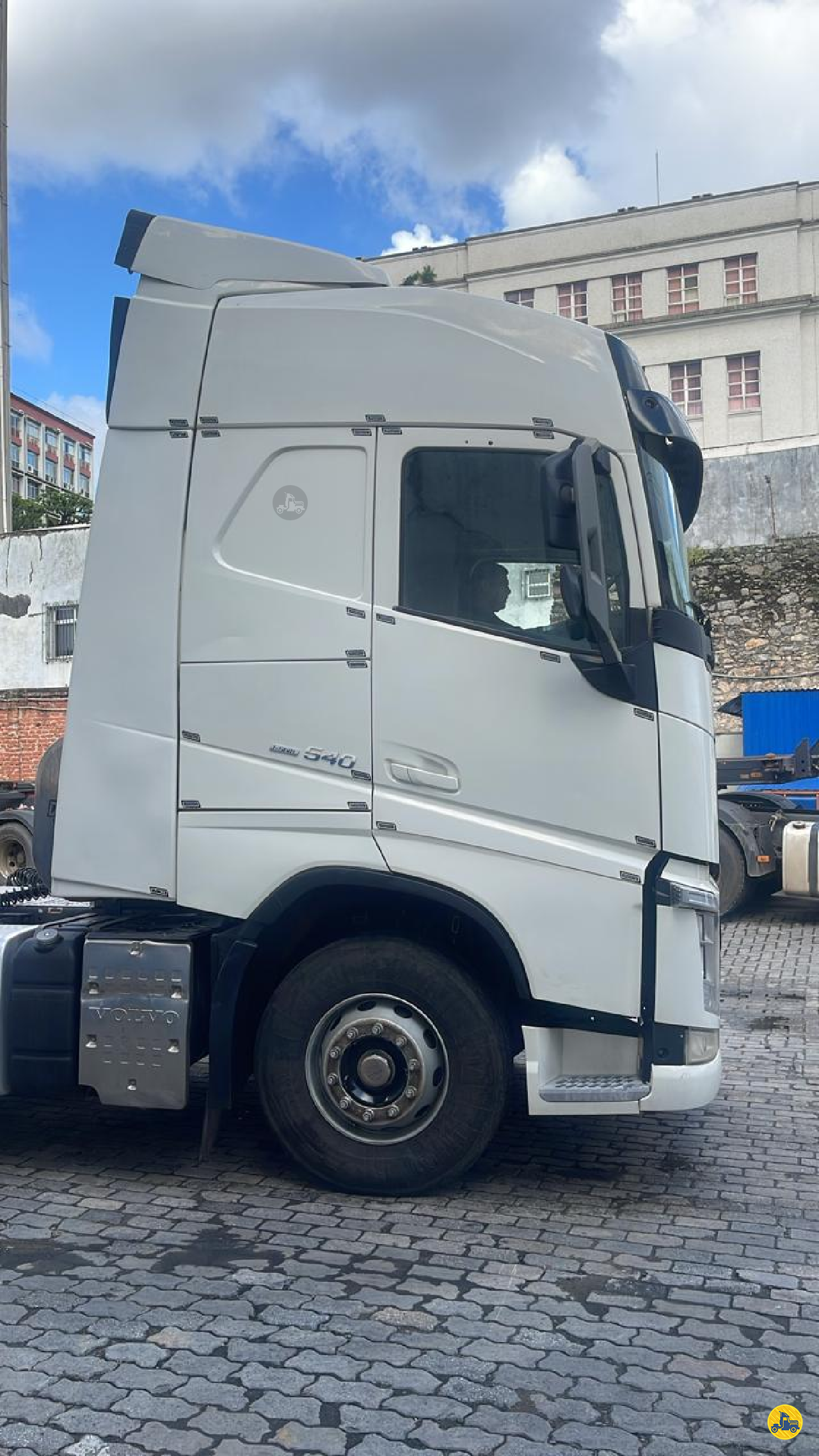 CAMINHAO VOLVO VOLVO FH 540 Cavalo Mecânico Cavalo 6x4 Intersul Caminhões SAO PAULO SÃO PAULO SP