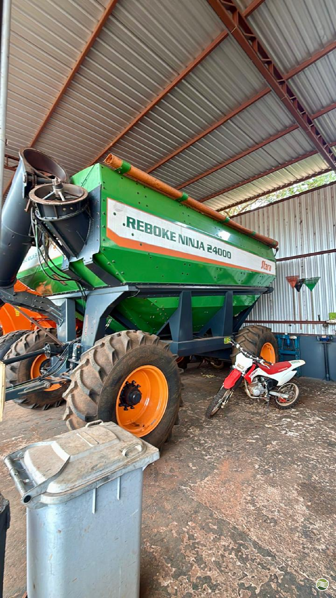 IMPLEMENTOS AGRICOLAS CARRETA BAZUKA GRANELEIRA 24000 Consulting Agro ITUVERAVA SÃO PAULO SP