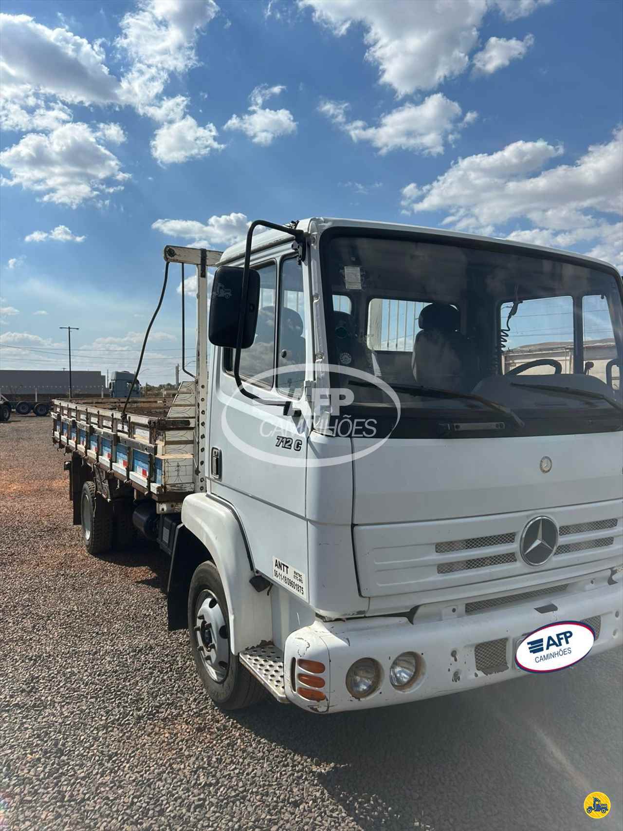 CAMINHAO MERCEDES-BENZ MB 712 Chassis 3/4 4x2 AFP Caminhões UBERLANDIA MINAS GERAIS MG