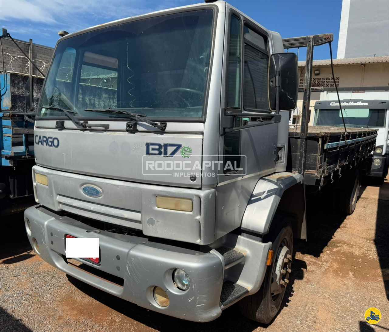 CAMINHAO FORD CARGO 1317 Carga Seca 3/4 4x2 RODOCAPITAL - TRUCKVAN BRASILIA DISTRITO FEDERAL DF