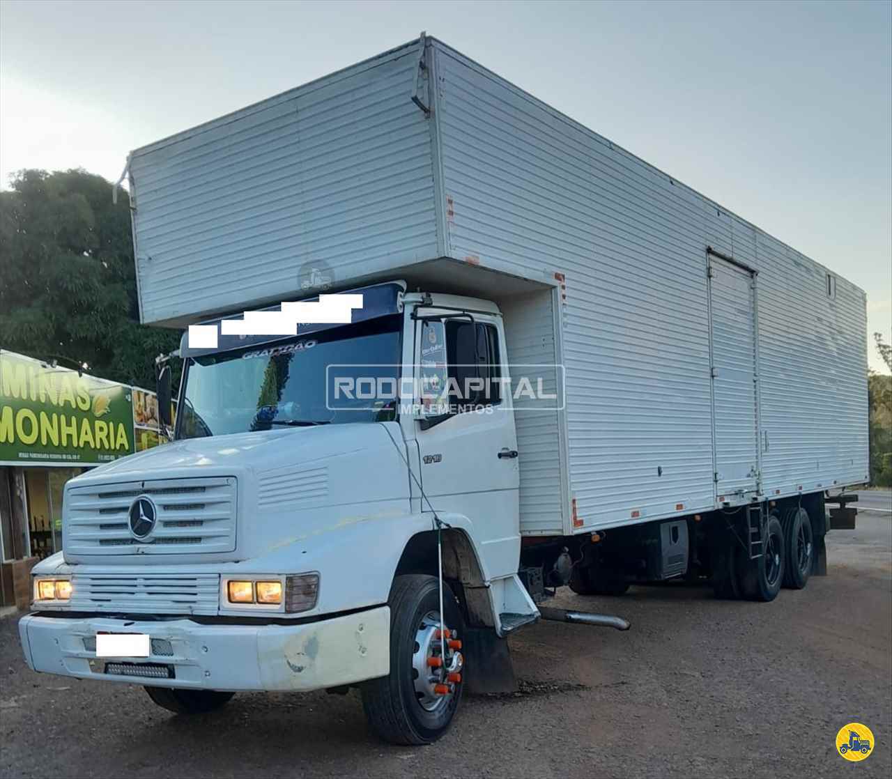 CAMINHAO MERCEDES-BENZ MB 1218 Baú Furgão Truck 6x2 RODOCAPITAL - TRUCKVAN BRASILIA DISTRITO FEDERAL DF