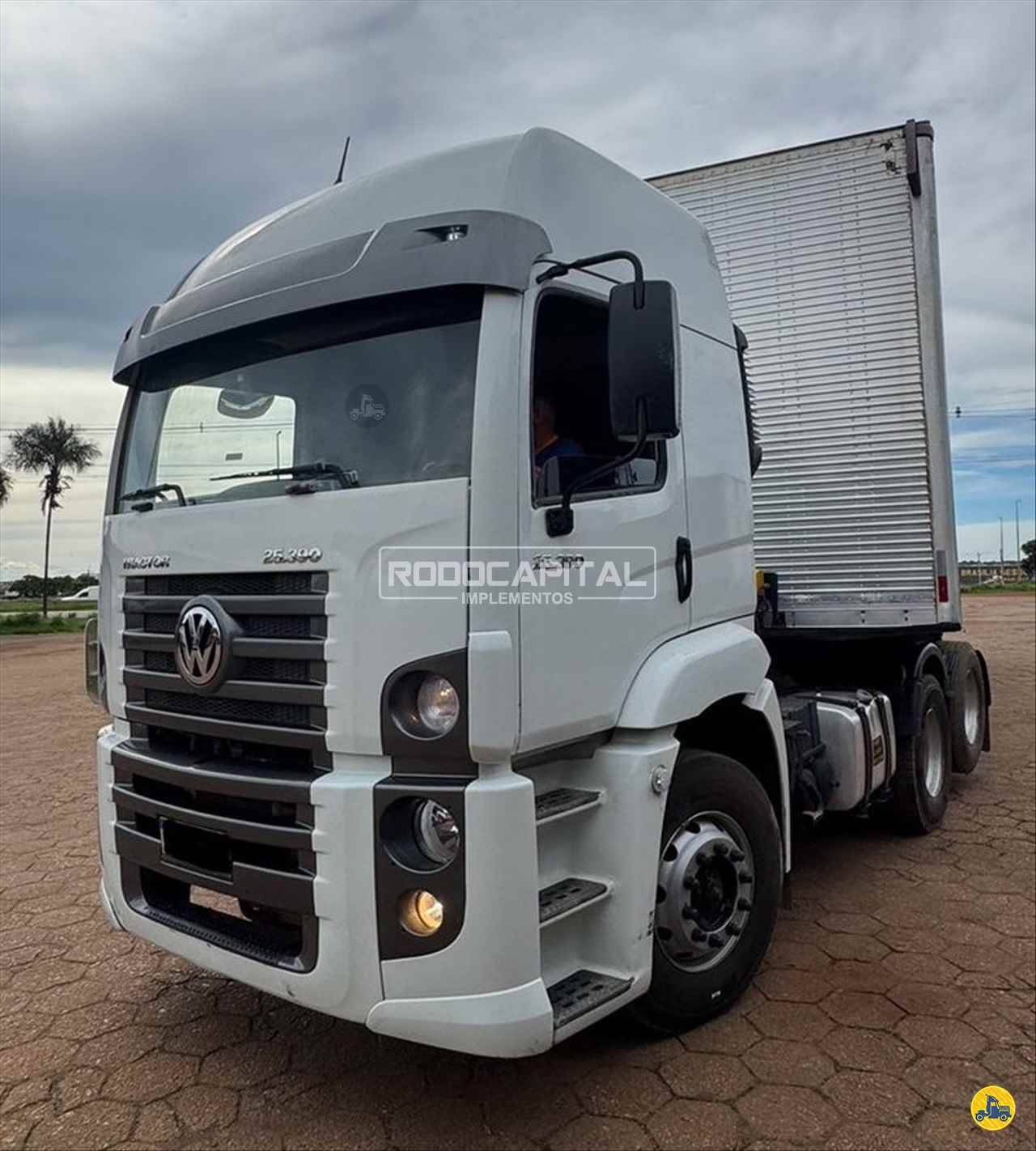 CAMINHAO VOLKSWAGEN VW 25390 Cavalo Mecânico Cavalo 6x2 RODOCAPITAL - TRUCKVAN BRASILIA DISTRITO FEDERAL DF