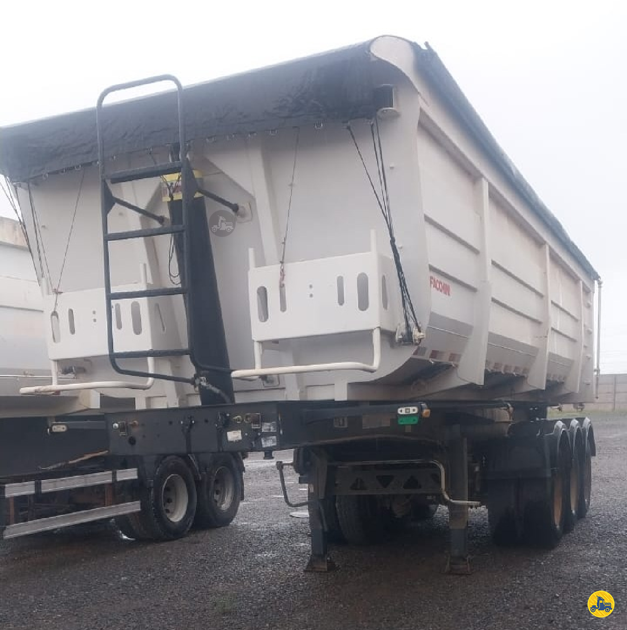 CARRETA SEMI-REBOQUE BASCULANTE RODOCAPITAL - TRUCKVAN BRASILIA DISTRITO FEDERAL DF