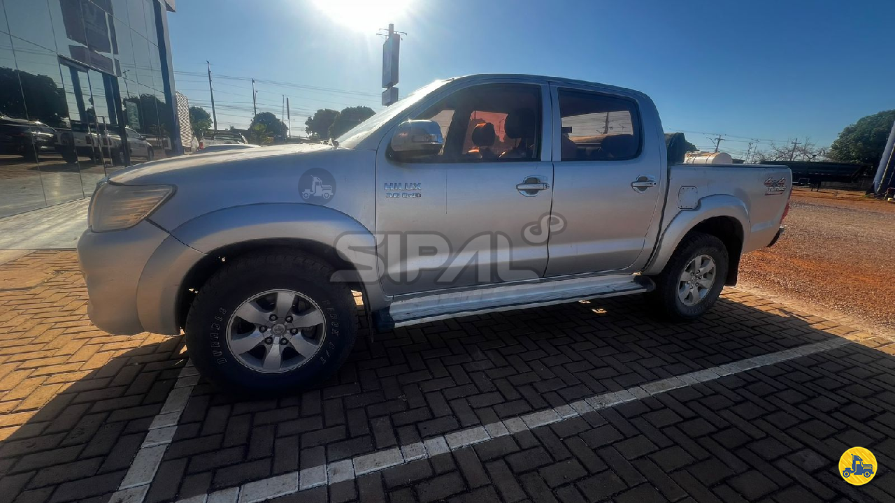 CARRO TOYOTA Hilux 3.0 SRV SIPAL Implementos - NOMA SAO JOSE DOS PINHAIS PARANÁ PR