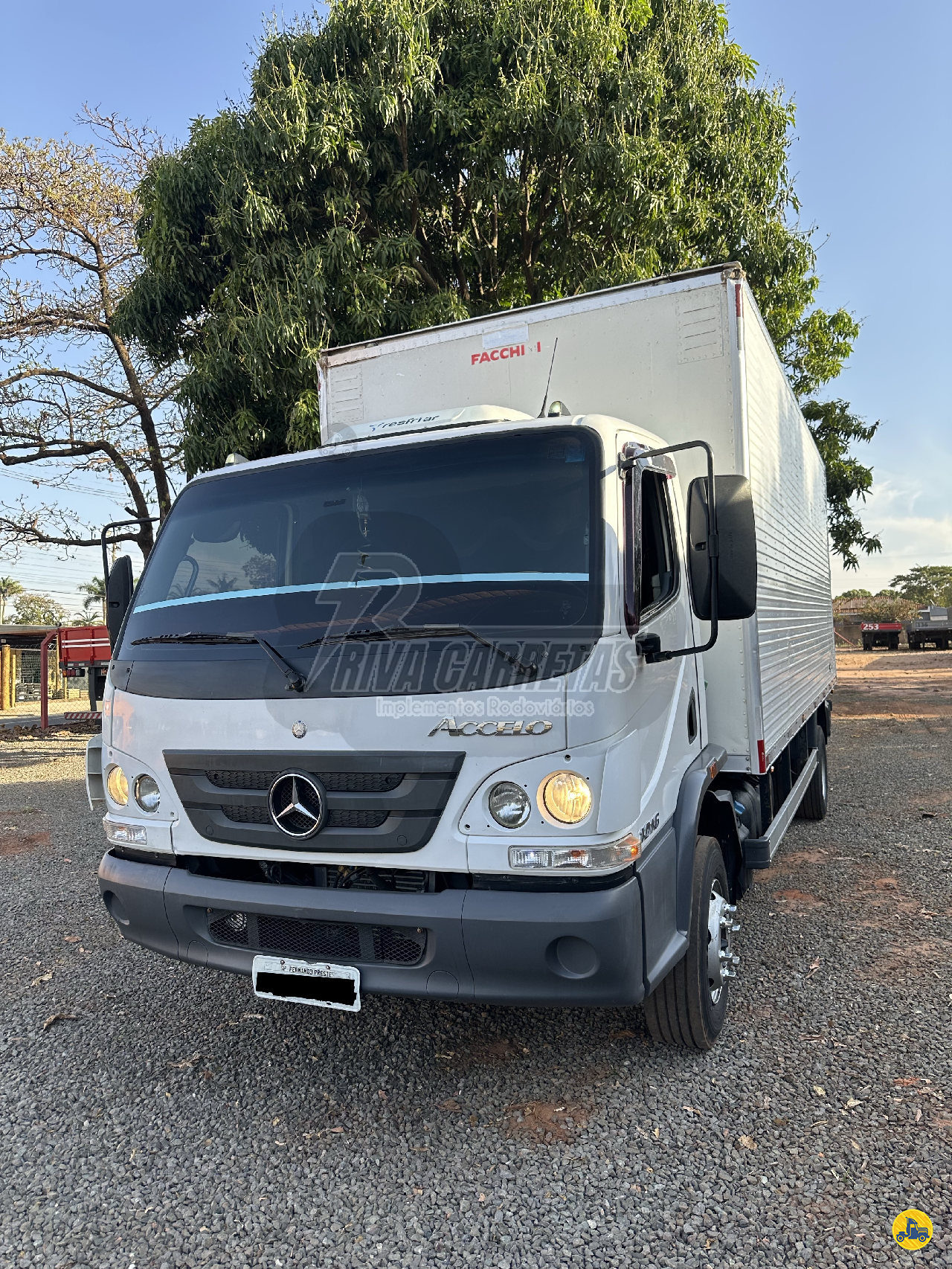 CAMINHAO MERCEDES-BENZ MB 1016 Baú Furgão 3/4 4x2 Riva Carretas CATANDUVA SÃO PAULO SP