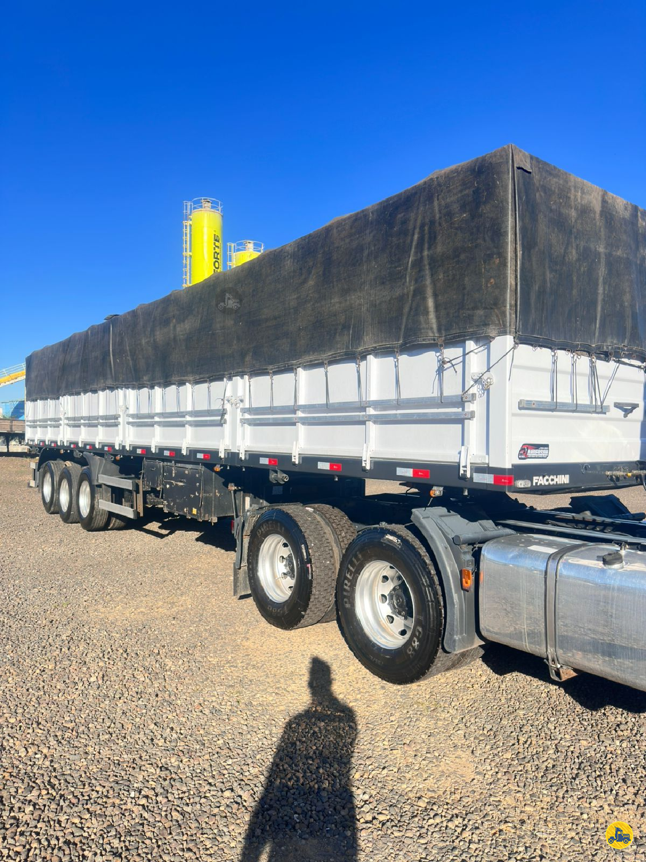 CARRETA SEMI-REBOQUE GRANELEIRO RM Caminhões ICARA SANTA CATARINA SC