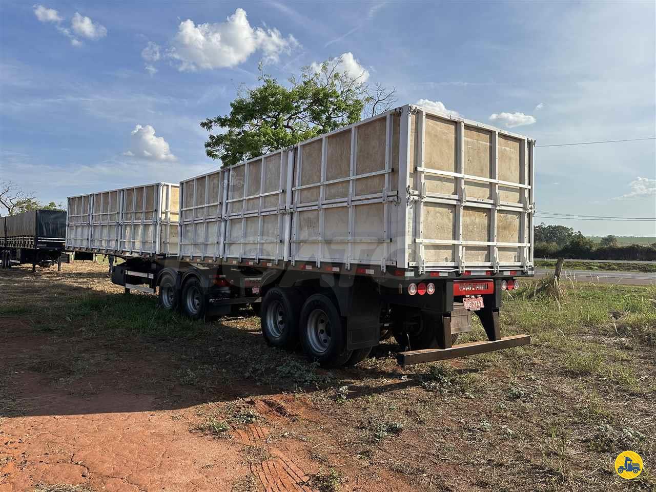 CARRETA BITREM GRANELEIRO Transportadora Noato BARRETOS SÃO PAULO SP