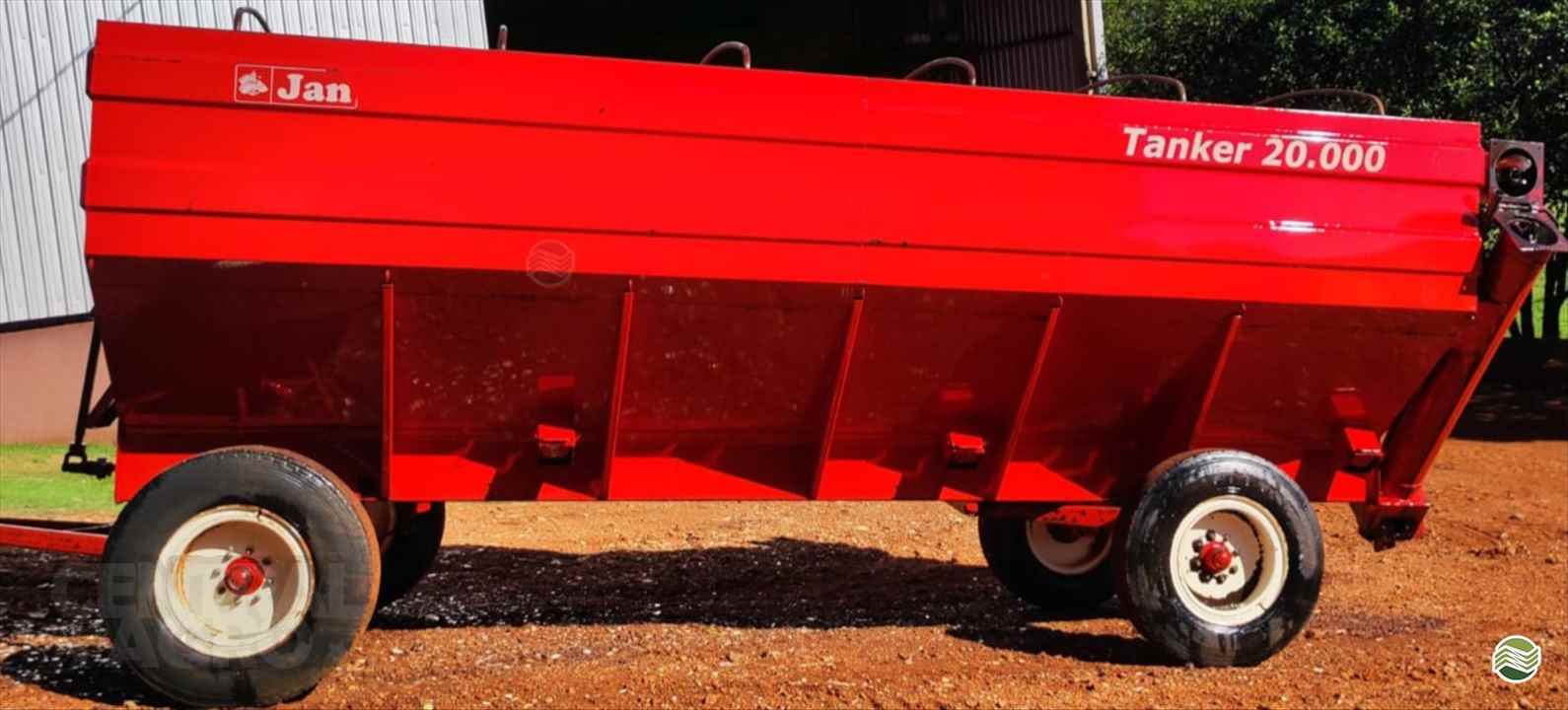IMPLEMENTOS AGRICOLAS CARRETA BAZUKA GRANELEIRA 20000 Central Agro CASCAVEL PARANÁ PR