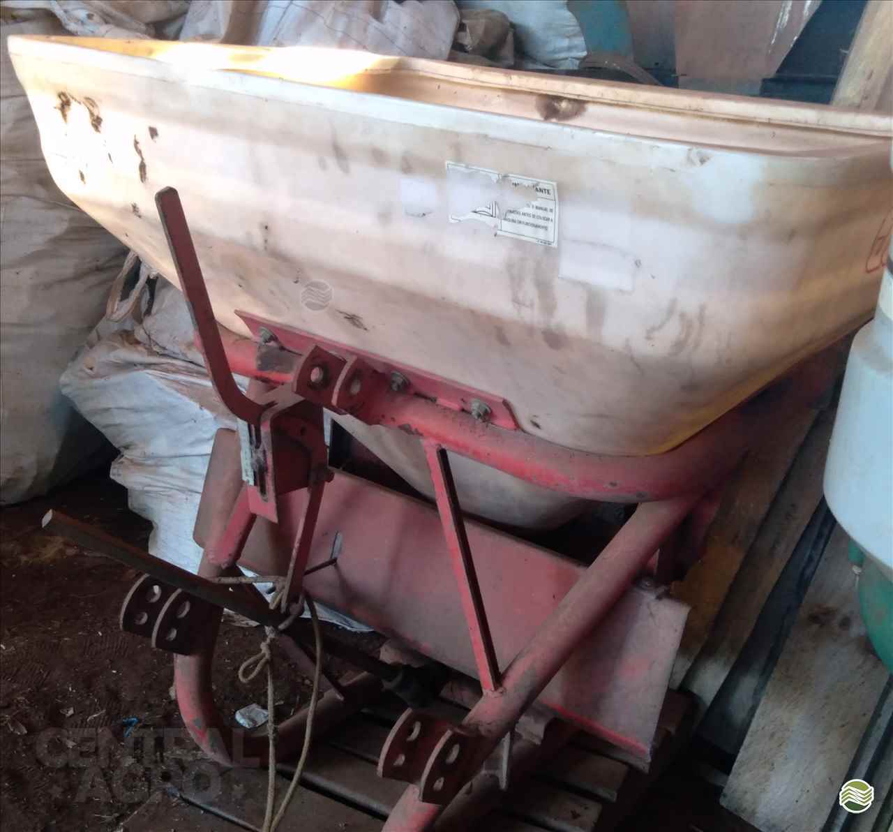 IMPLEMENTOS AGRICOLAS DISTRIBUIDOR FERTILIZANTES DISCO Central Agro CASCAVEL PARANÁ PR