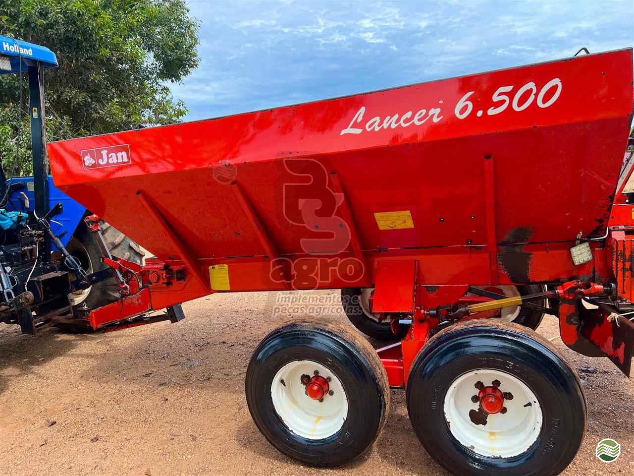 IMPLEMENTOS AGRICOLAS DISTRIBUIDOR CALCÁRIO 6500 Kg BS Agro Implementos Agrícolas TAPURAH MATO GROSSO MT