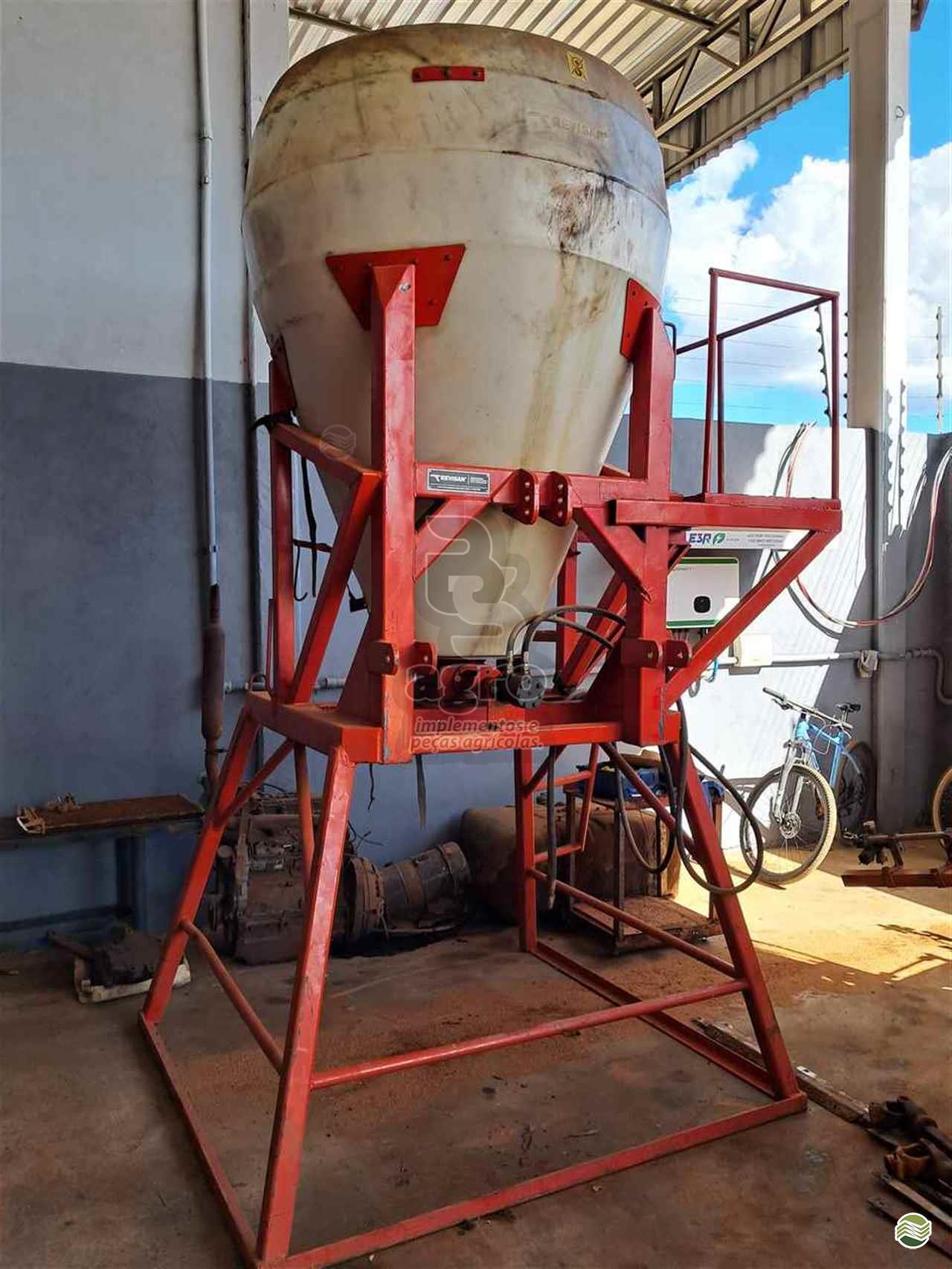 IMPLEMENTOS AGRICOLAS TRATADOR DE SEMENTES TRATADOR DE SEMENTES BS Agro Implementos Agrícolas TAPURAH MATO GROSSO MT