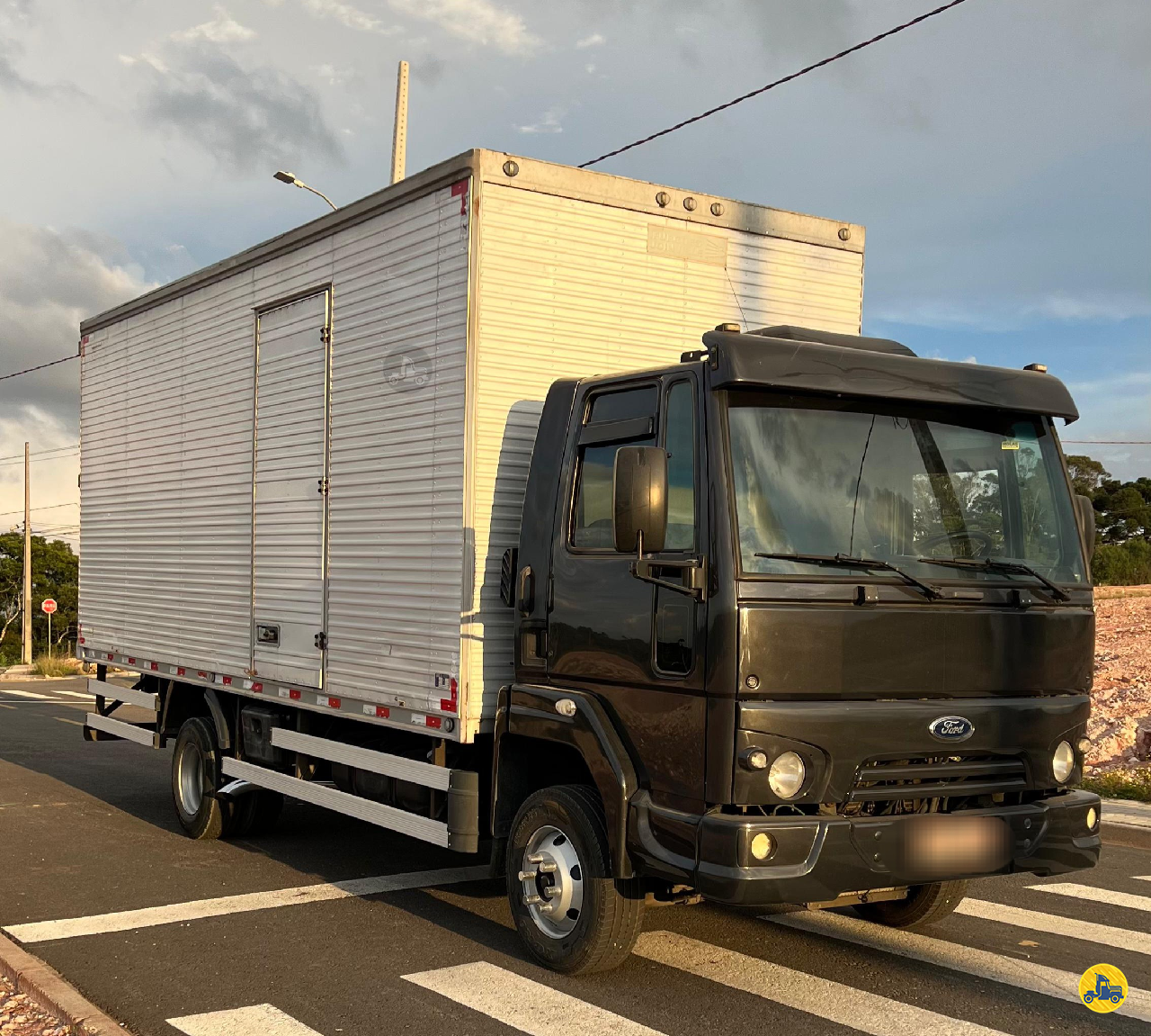 CAMINHAO FORD CARGO 1119 Baú Furgão 3/4 4x2 Cristhian Caminhões COLOMBO PARANÁ PR