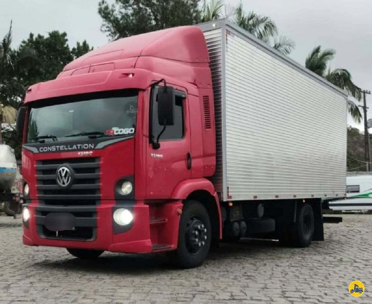 CAMINHAO VOLKSWAGEN VW 15180 Baú Furgão Toco 4x2 Cristhian Caminhões COLOMBO PARANÁ PR