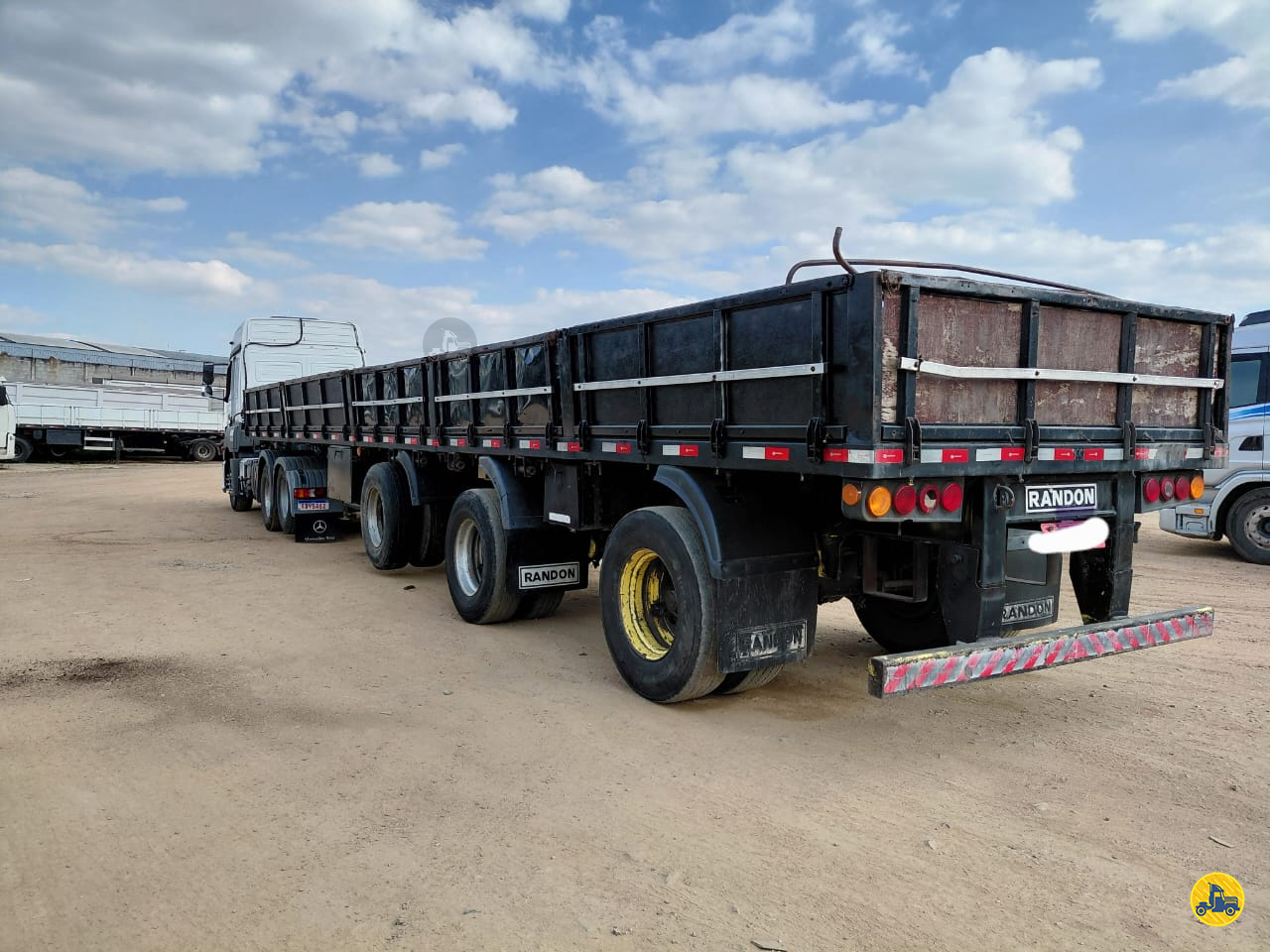 CARRETA SEMI-REBOQUE BOBINEIRO Cristhian Caminhões COLOMBO PARANÁ PR