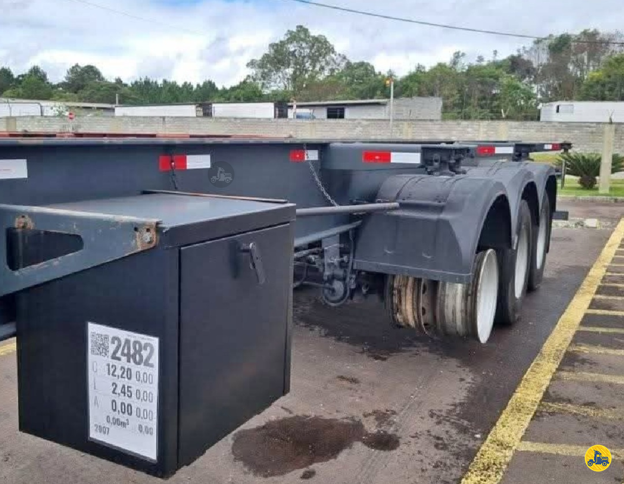 CARRETA SEMI-REBOQUE PORTA-CONTAINER Cristhian Caminhões COLOMBO PARANÁ PR