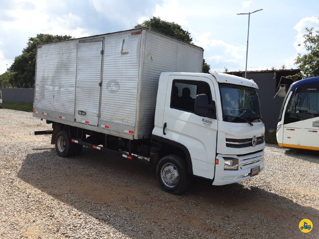 CAMINHAO VOLKSWAGEN VW 11180 Baú Furgão Toco 4x2 Vamos Seminovos - Caçapava CACAPAVA SÃO PAULO SP