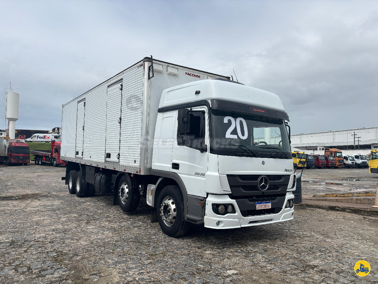 CAMINHAO MERCEDES-BENZ MB 3030 Baú Furgão Cavalo 8x2 SelecTrucks - Jaboatão dos Guararapes JABOATAO DOS GUARARAPES PERNAMBUCO PE