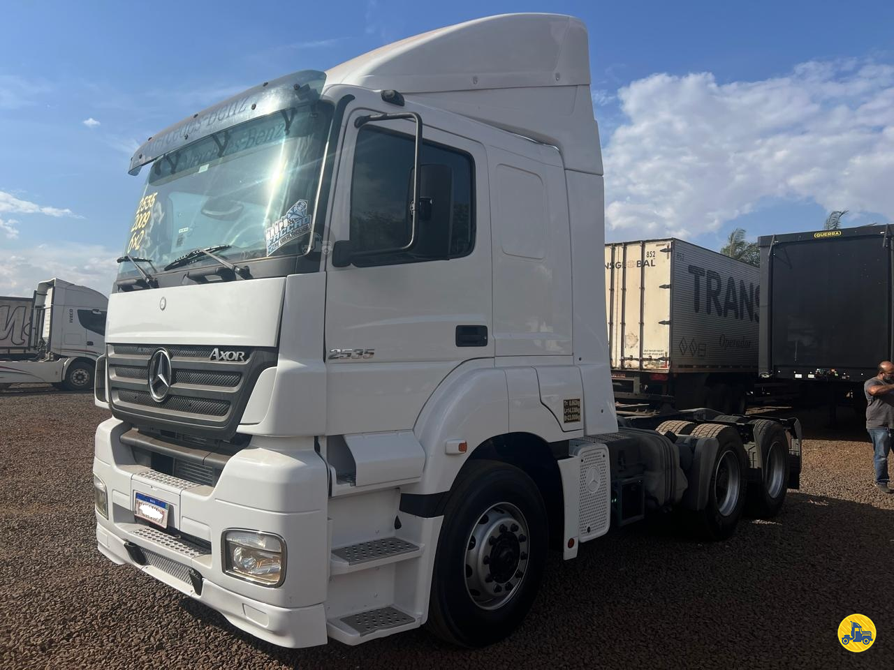 CAMINHAO MERCEDES-BENZ MB 2535 Cavalo Mecânico Cavalo 6x2 Gerominho Implementos Rodoviários - Guerra UBERLANDIA MINAS GERAIS MG