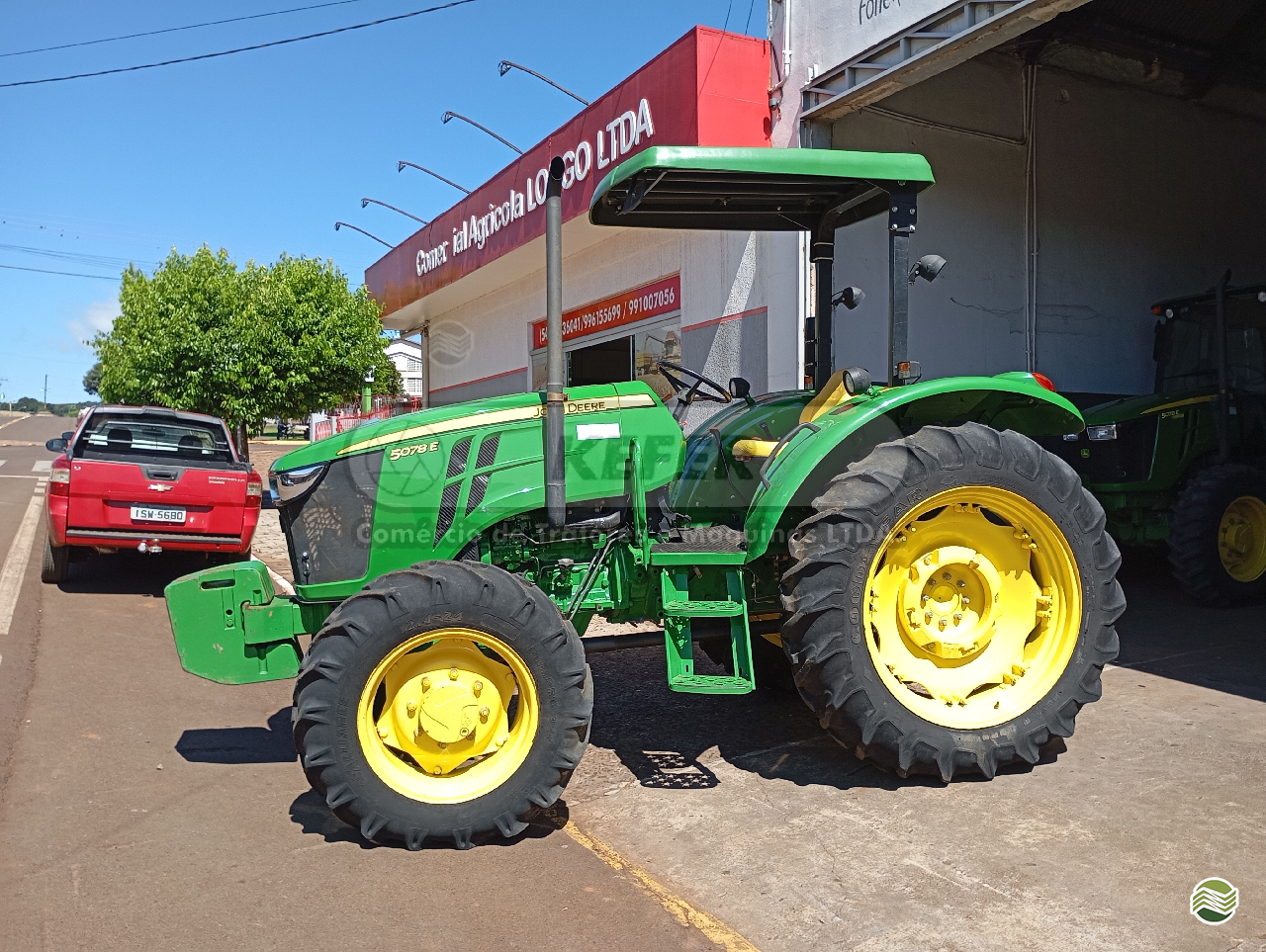 TRATOR JOHN DEERE JOHN DEERE 5078E Tração 4x4 Kefer Tratores e Implementos CAMPINAS DO SUL RIO GRANDE DO SUL RS