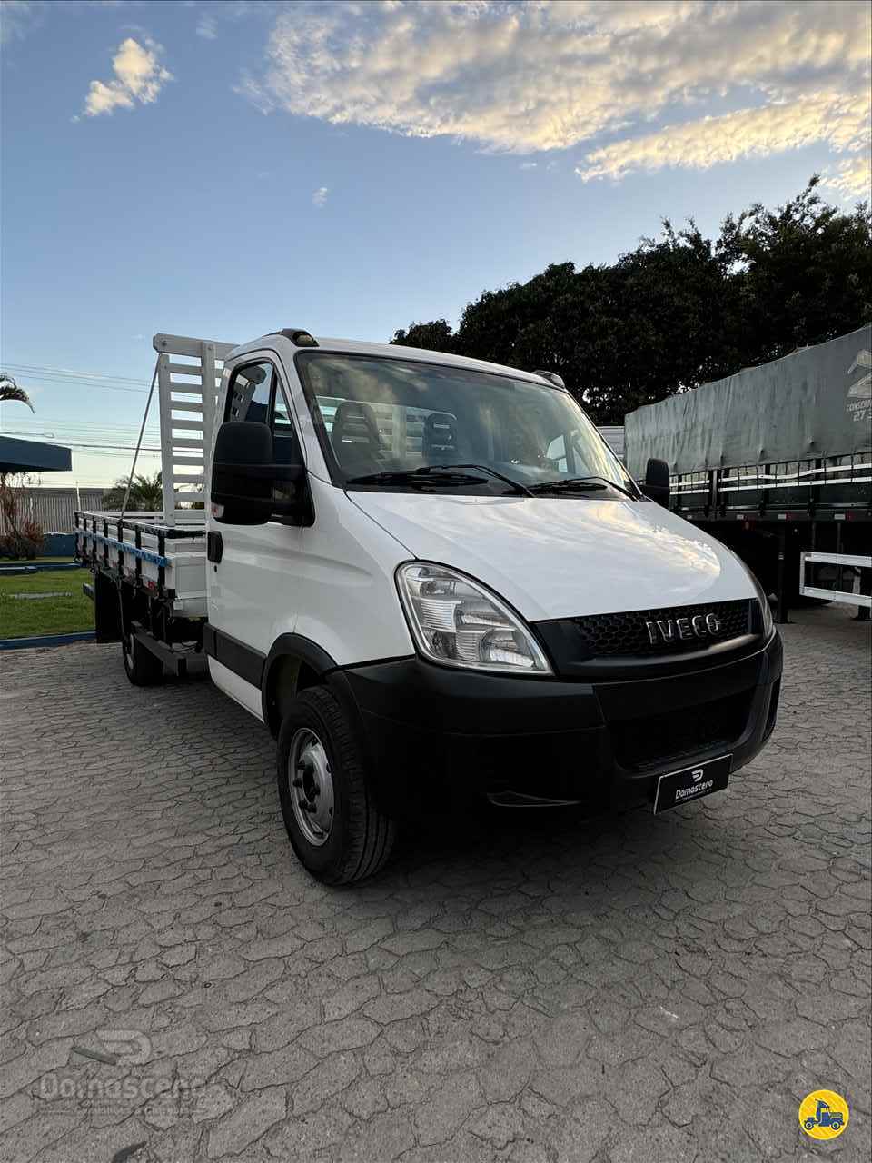 CAMINHAO IVECO DAILY 45s17 Carga Seca 3/4 4x2 Damasceno Caminhões e Carretas SERRA ESPÍRITO SANTO ES