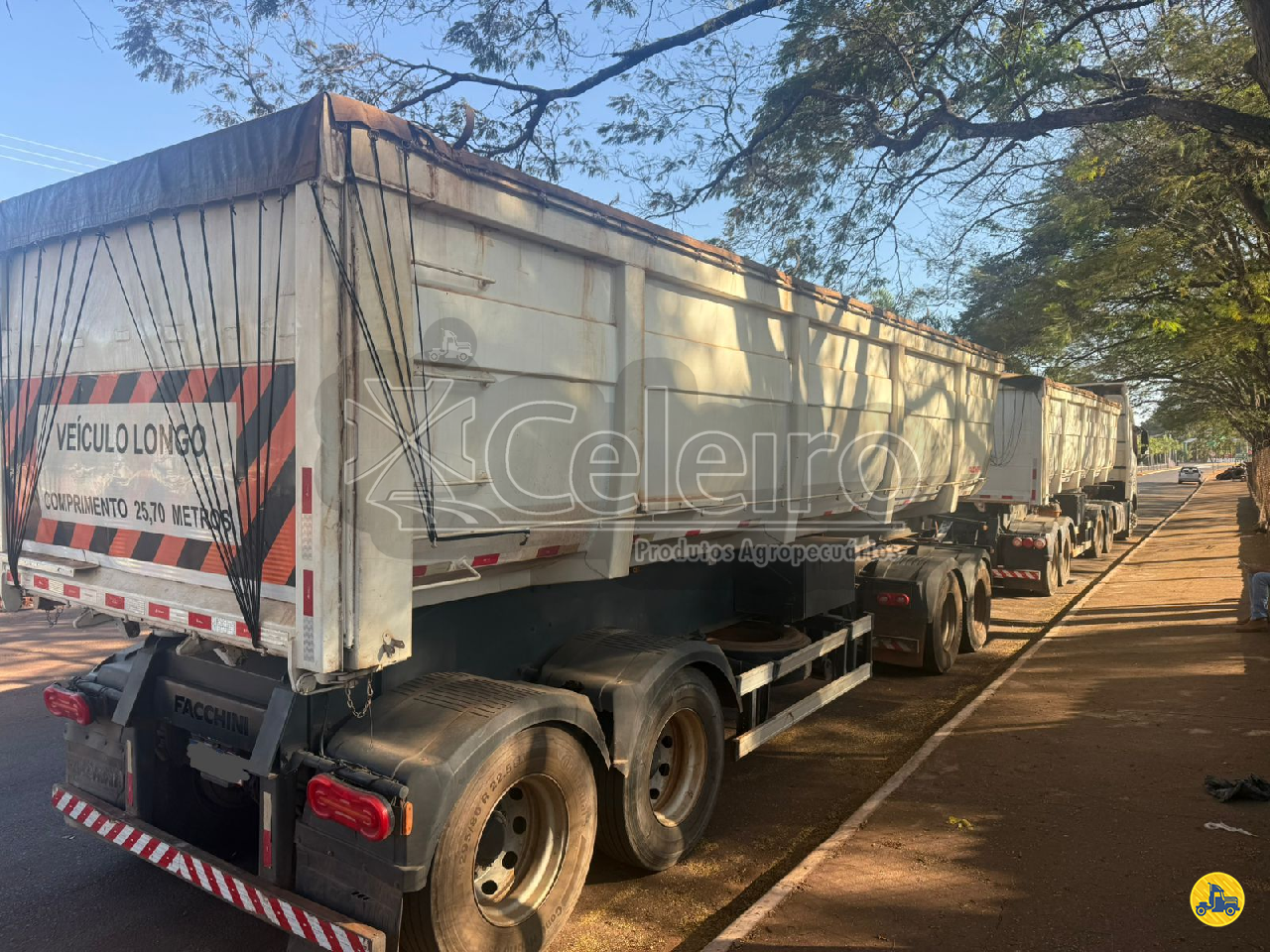 CARRETA RODOTREM BASCULANTE Celeiro Produtos Agropecuários GURINHATA MINAS GERAIS MG