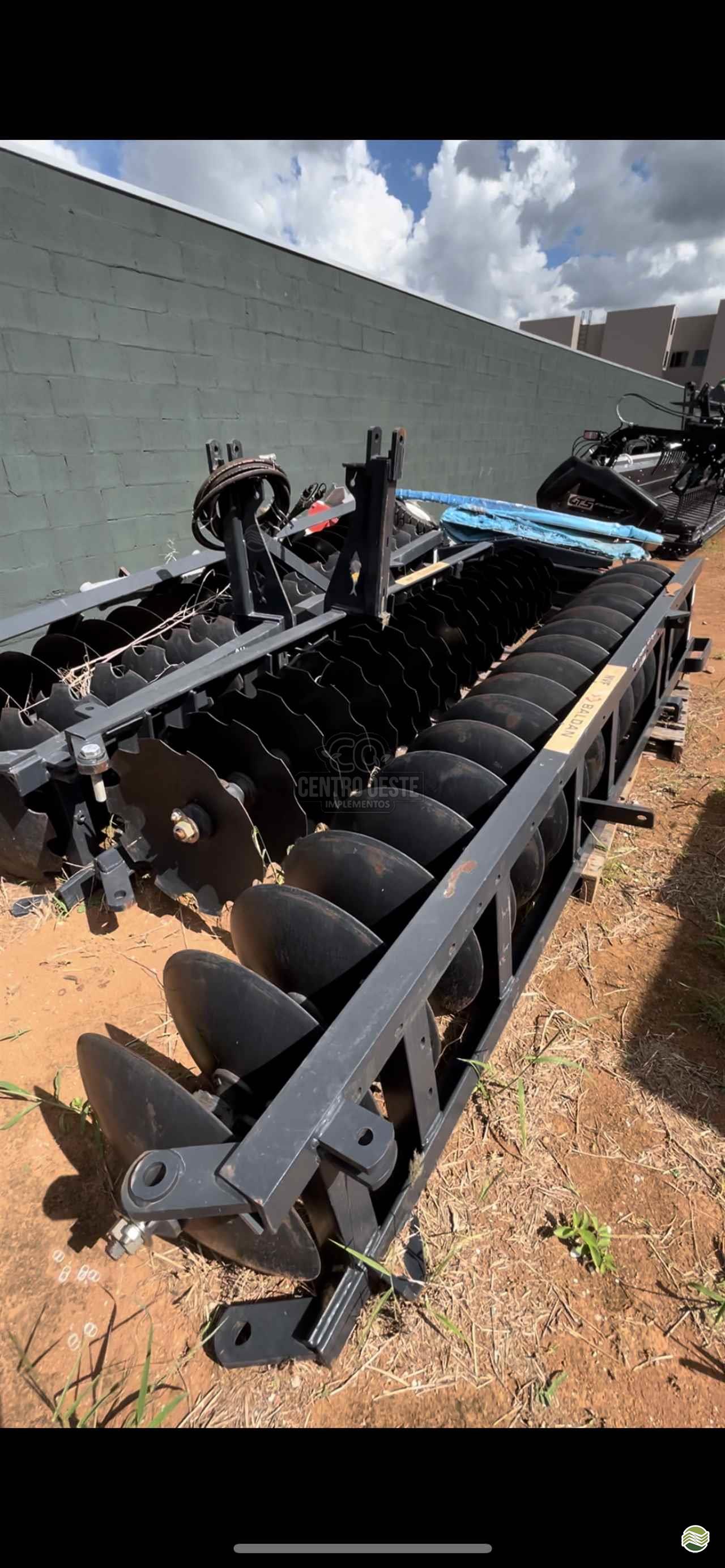 IMPLEMENTOS AGRICOLAS GRADE NIVELADORA NIVELADORA 72 DISCOS Centro Oeste Implementos Agrícolas LUCAS DO RIO VERDE MATO GROSSO MT