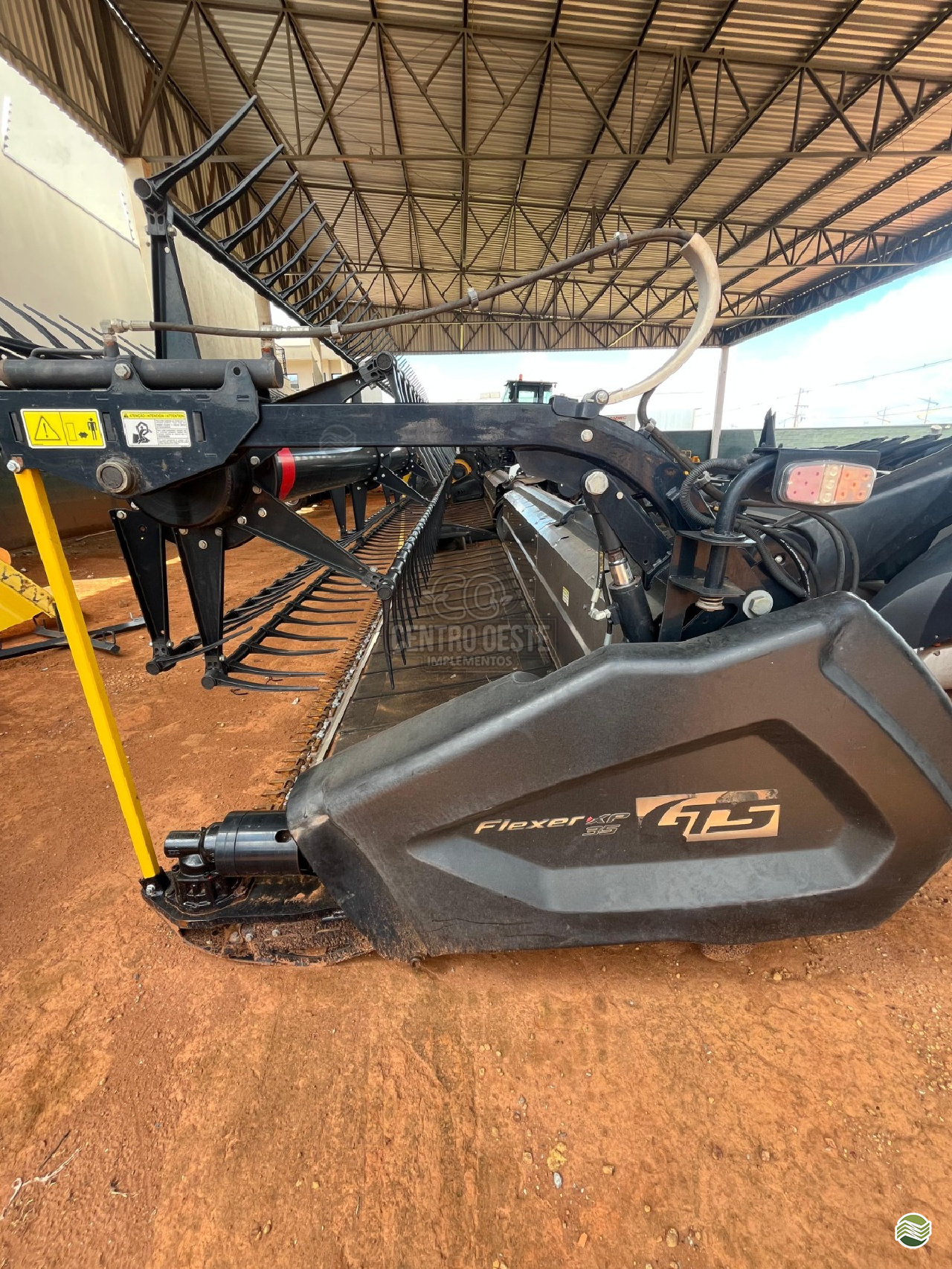 PLATAFORMA COLHEITADEIRA GTS FLEXER XP 35 Centro Oeste Implementos Agrícolas LUCAS DO RIO VERDE MATO GROSSO MT