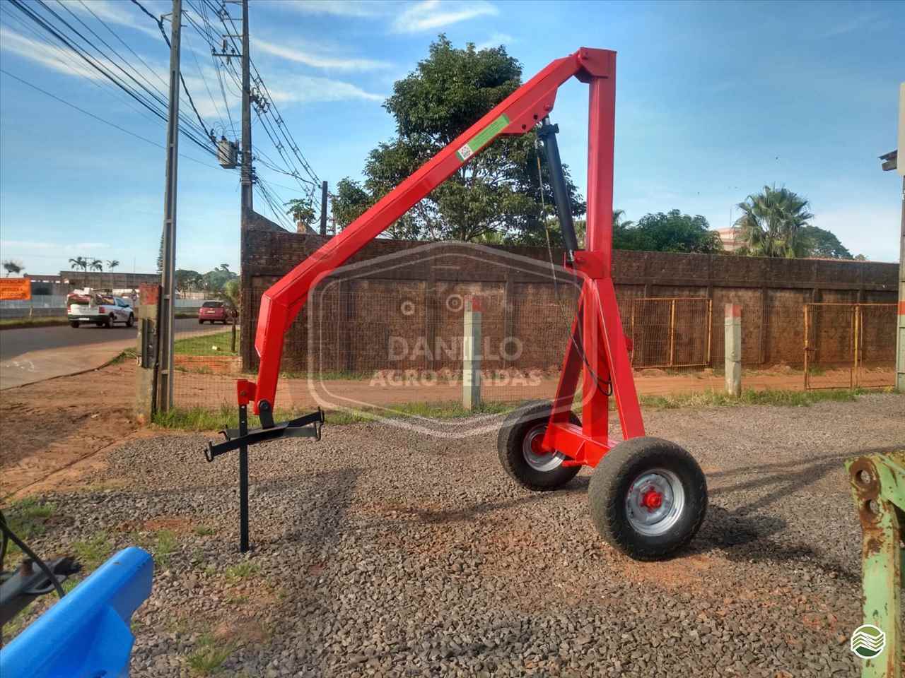 IMPLEMENTOS AGRICOLAS GUINCHO BIG BAG GUINCHO 1200 Kg Danillo Agro Vendas UMUARAMA PARANÁ PR