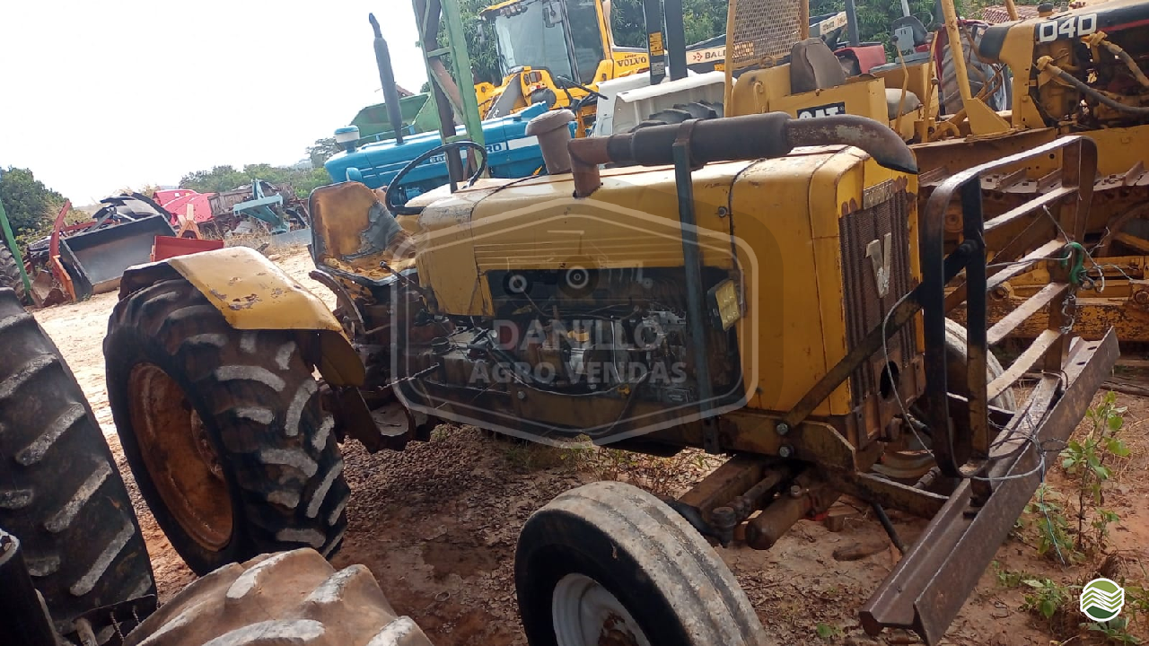 TRATOR VALMET VALMET 80 Tração 4x2 Danillo Agro Vendas UMUARAMA PARANÁ PR