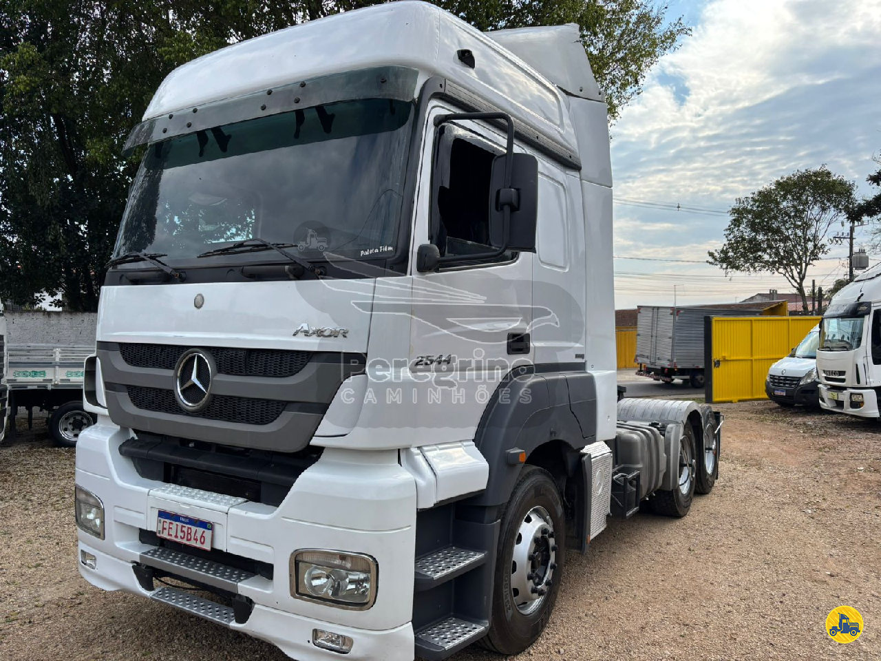 CAMINHAO MERCEDES-BENZ MB 2544 Cavalo Mecânico Cavalo 6x2 Peregrino Caminhões CURITIBA PARANÁ PR