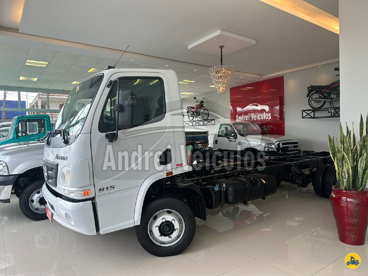 CAMINHAO MERCEDES-BENZ MB 815 Chassis 3/4 4x2 Andrei Veículos e Caminhões PALHOCA SANTA CATARINA SC