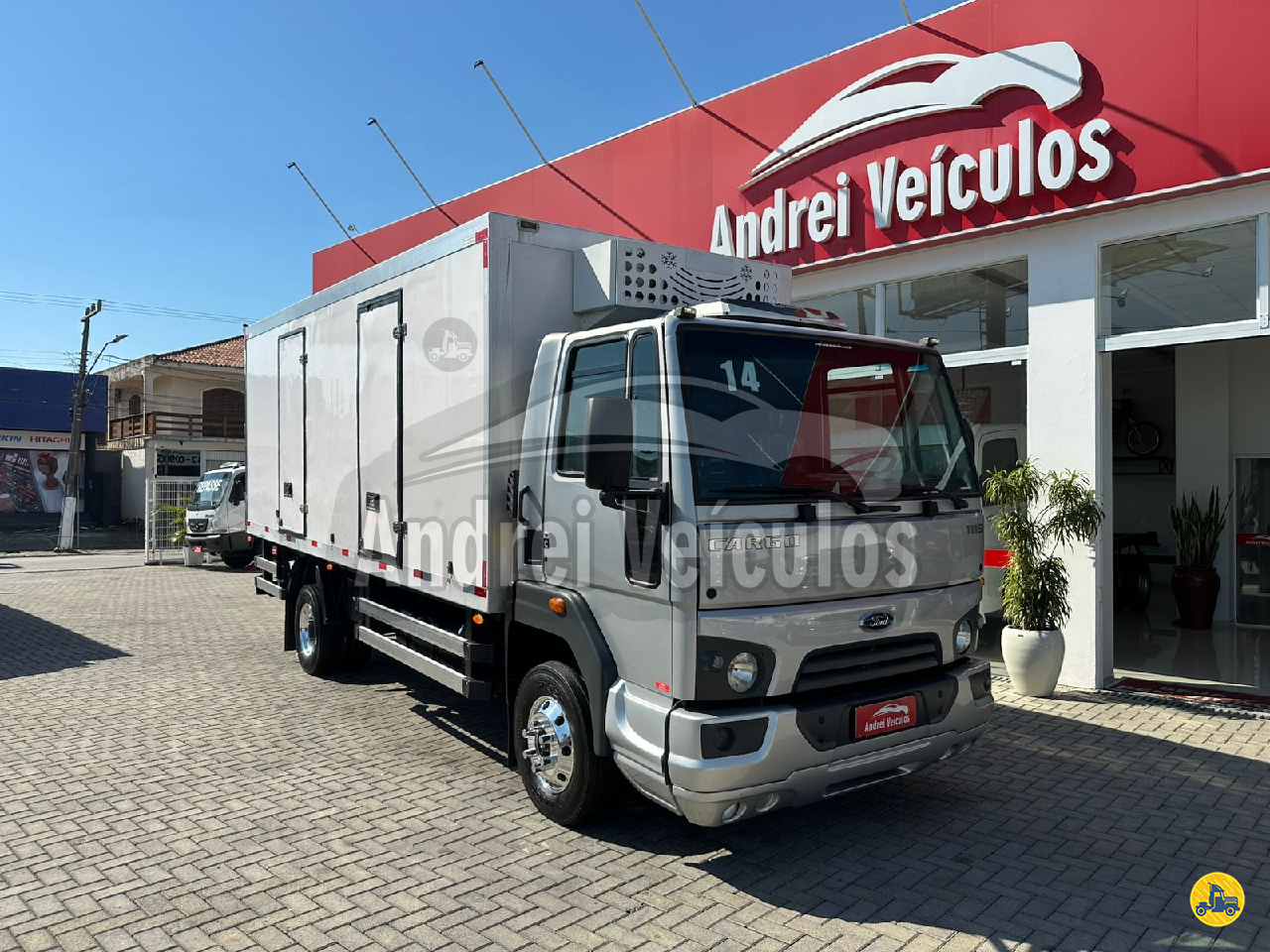 CAMINHAO FORD CARGO 1119 Baú Frigorífico 3/4 4x2 Andrei Veículos e Caminhões PALHOCA SANTA CATARINA SC