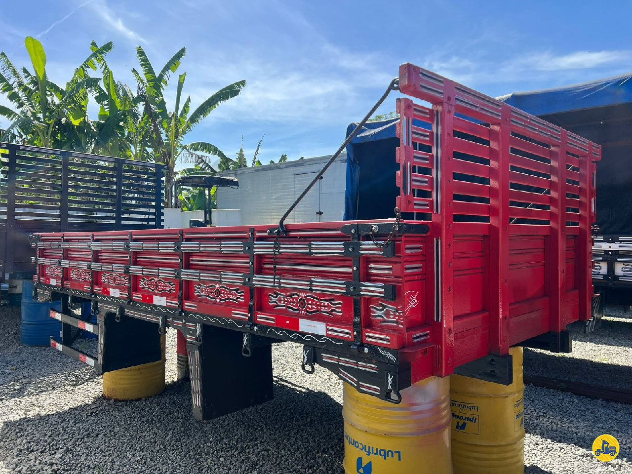 CARROCERIA SOBRE CHASSI  CAMINHAO 3/4 CARGA SECA Andrei Veículos e Caminhões PALHOCA SANTA CATARINA SC