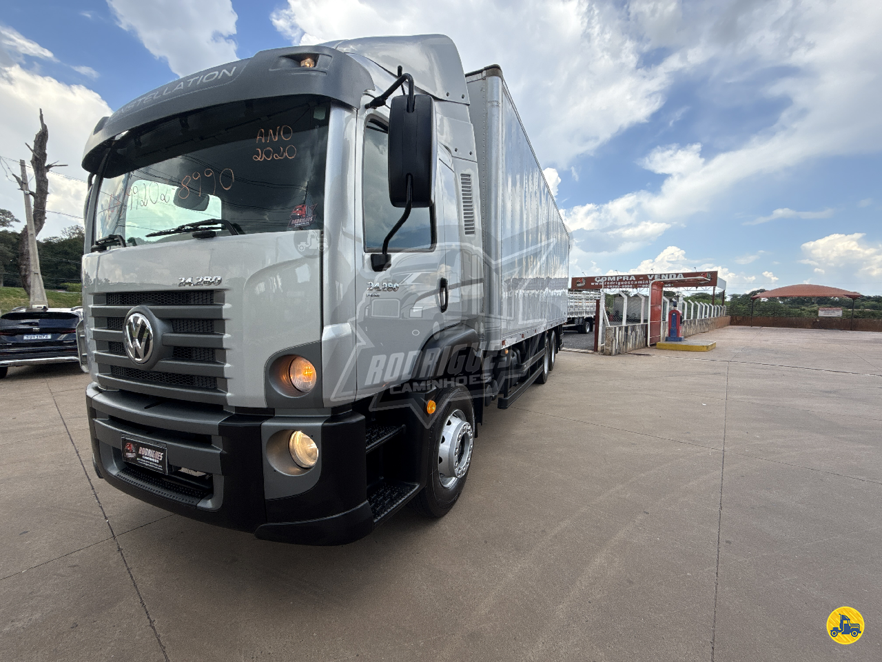 CAMINHAO VOLKSWAGEN VW 24280 Baú Furgão Truck 6x2 Rodrigues Caminhões BADY BASSITT SÃO PAULO SP