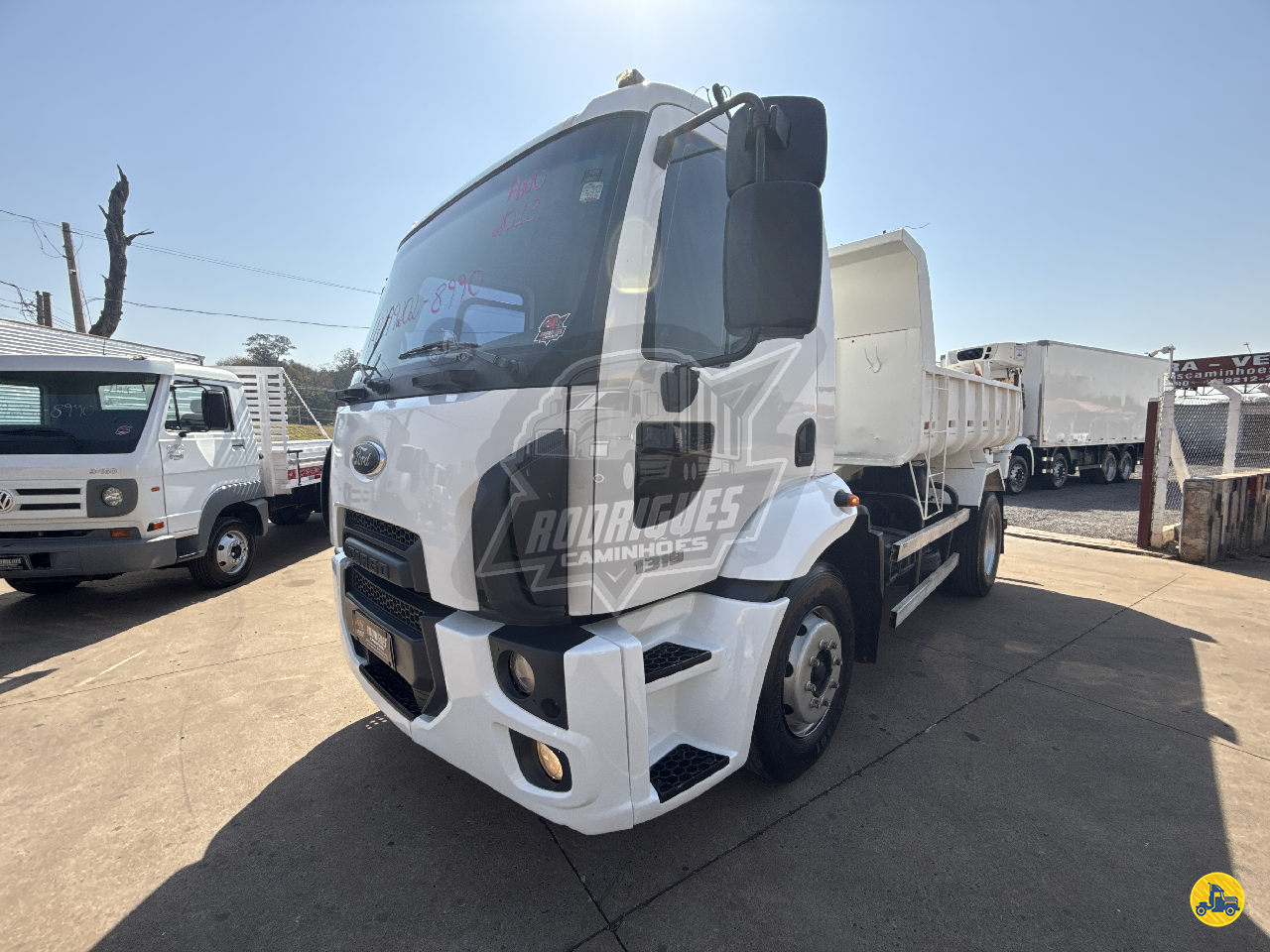 CAMINHAO FORD CARGO 1319 Caçamba Basculante Toco 4x2 Rodrigues Caminhões BADY BASSITT SÃO PAULO SP