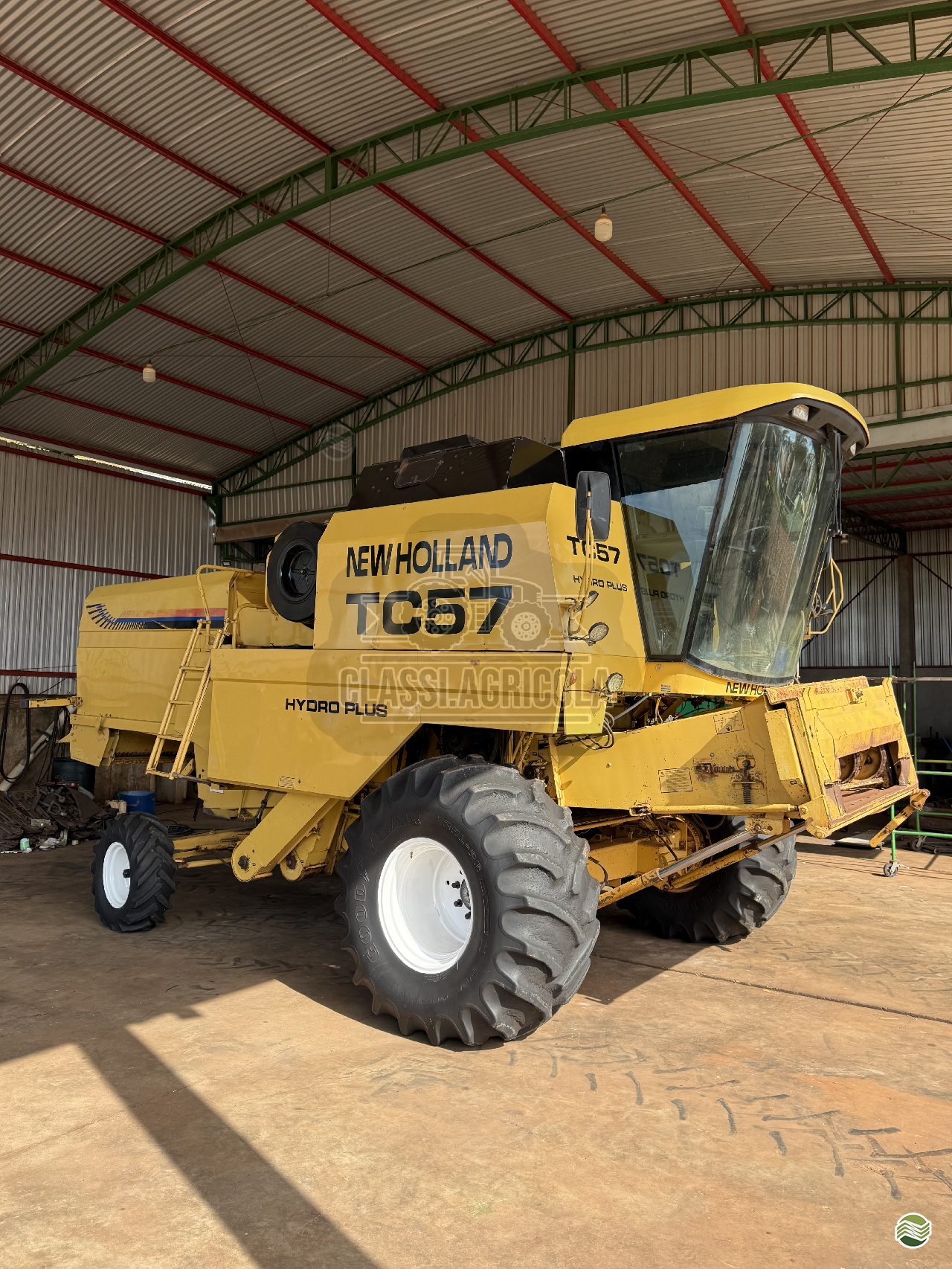 COLHEITADEIRA NEW HOLLAND TC 57 Classi.Agrícola ASTORGA PARANÁ PR