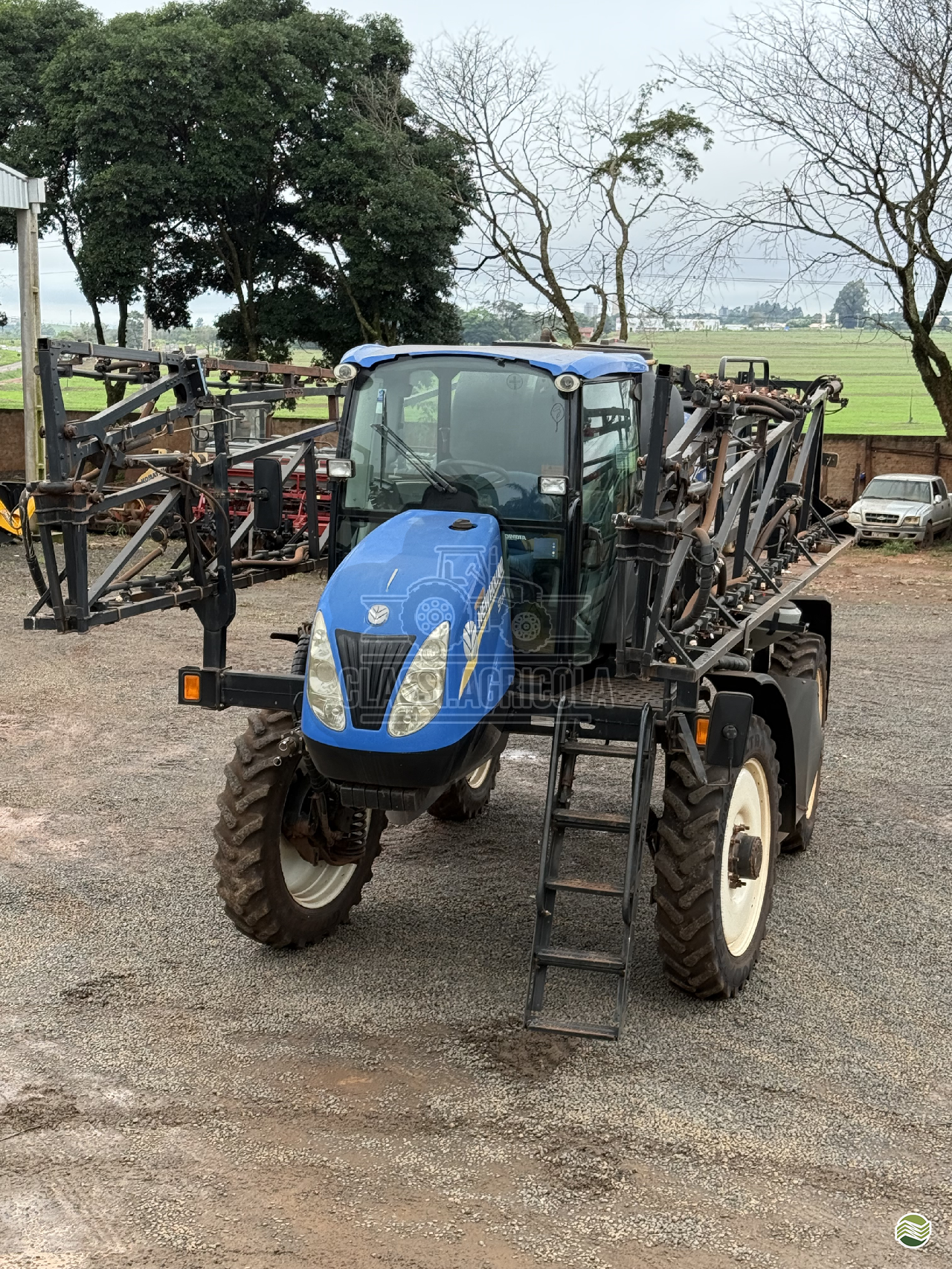 PULVERIZADOR NEW HOLLAND SP2500 Tração 4x4 Classi.Agrícola ASTORGA PARANÁ PR