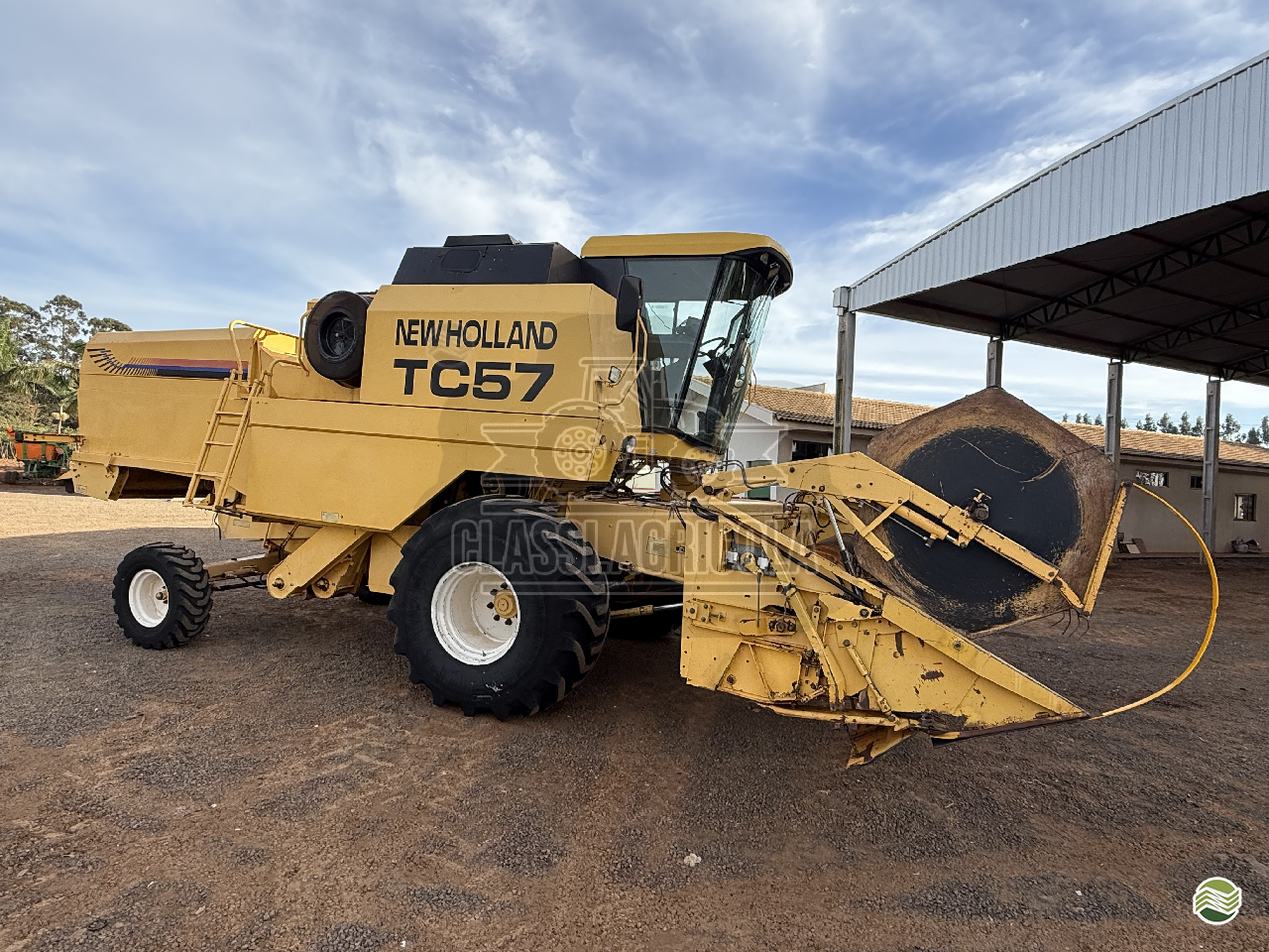 COLHEITADEIRA NEW HOLLAND TC 57 Classi.Agrícola ASTORGA PARANÁ PR