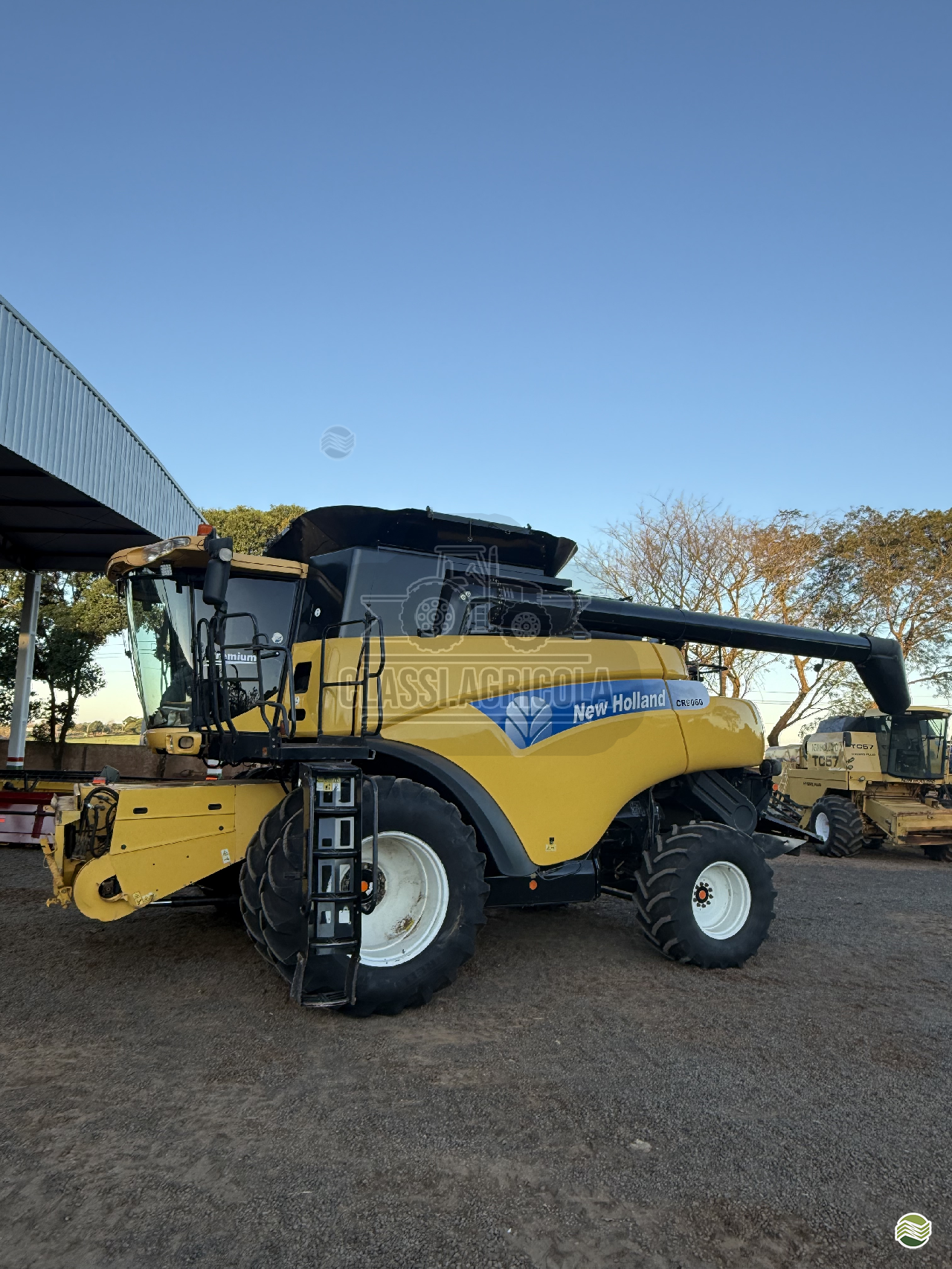 COLHEITADEIRA NEW HOLLAND CR 9060 Classi.Agrícola ASTORGA PARANÁ PR