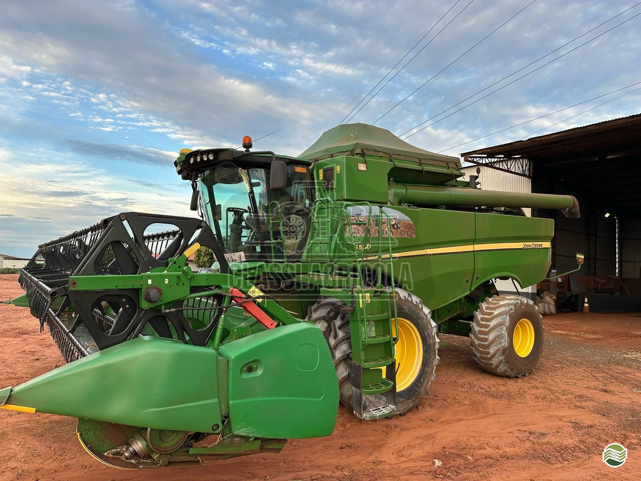 COLHEITADEIRA JOHN DEERE JOHN DEERE S550 Classi.Agrícola ASTORGA PARANÁ PR
