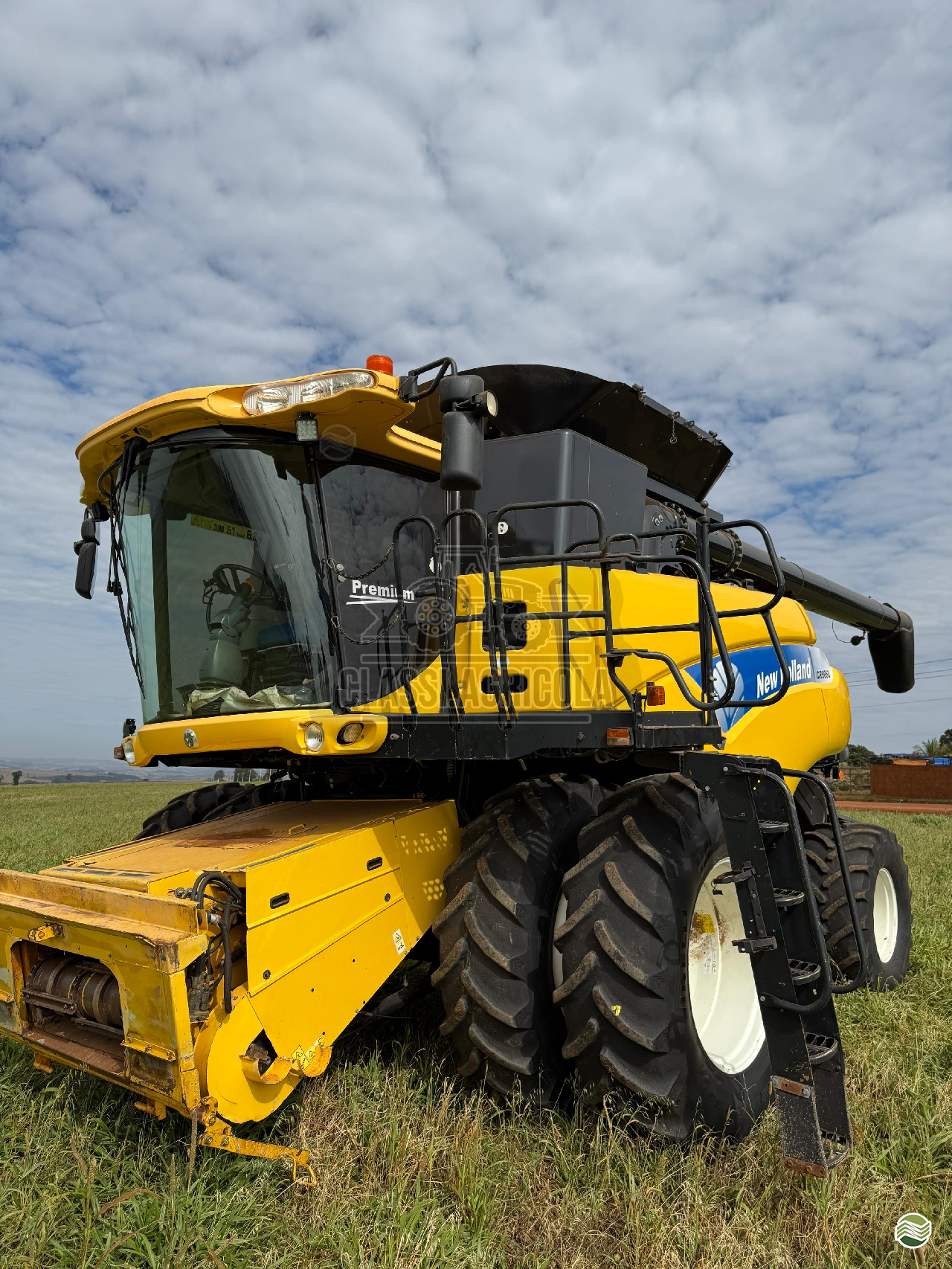 COLHEITADEIRA NEW HOLLAND CR 9060 Classi.Agrícola ASTORGA PARANÁ PR