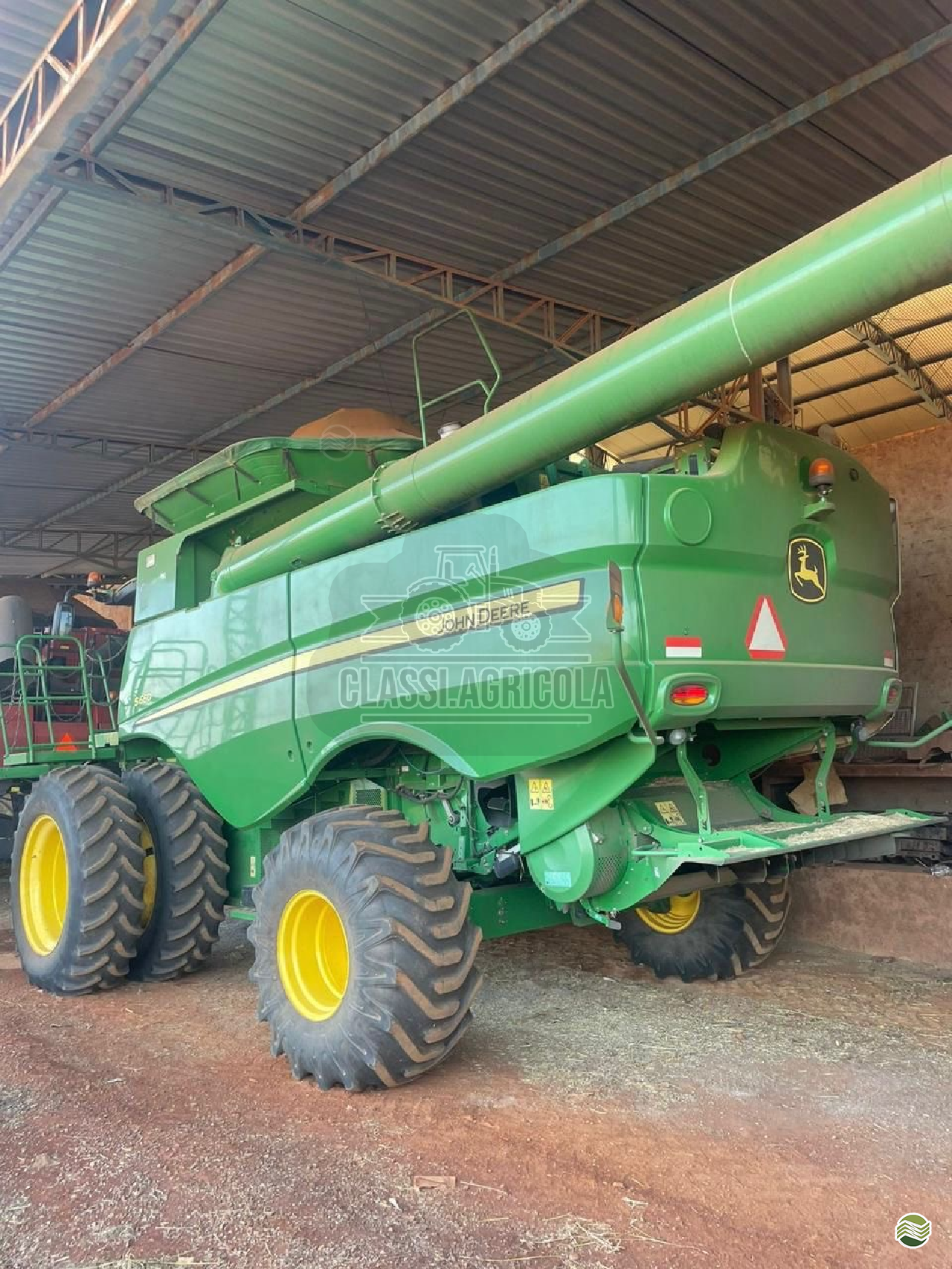 COLHEITADEIRA JOHN DEERE JOHN DEERE S660 Classi.Agrícola ASTORGA PARANÁ PR