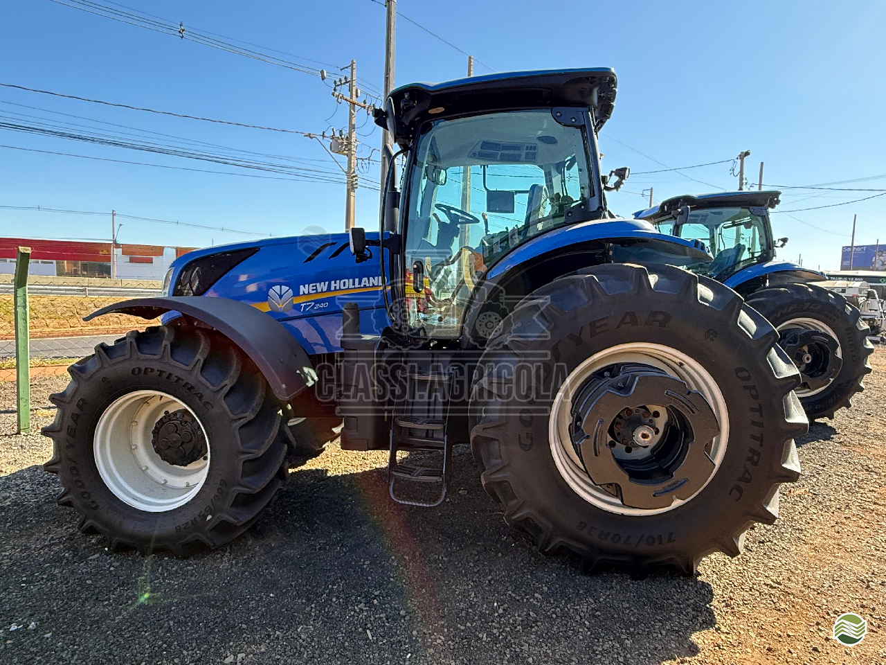 NEW T7 240 de Classi.Agrícola