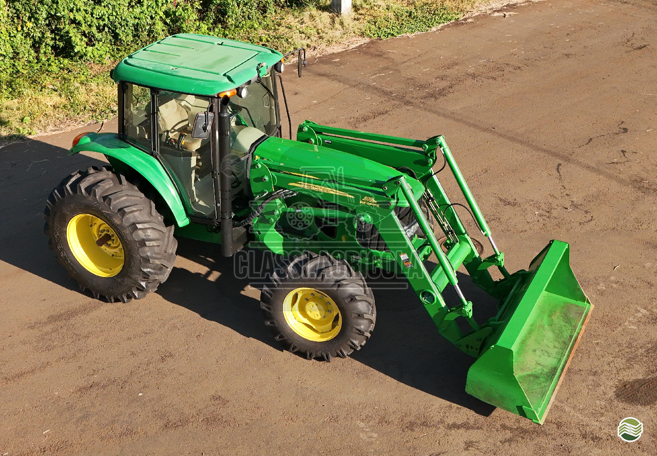 TRATOR JOHN DEERE JOHN DEERE 6135J Tração 4x4 Classi.Agrícola ASTORGA PARANÁ PR