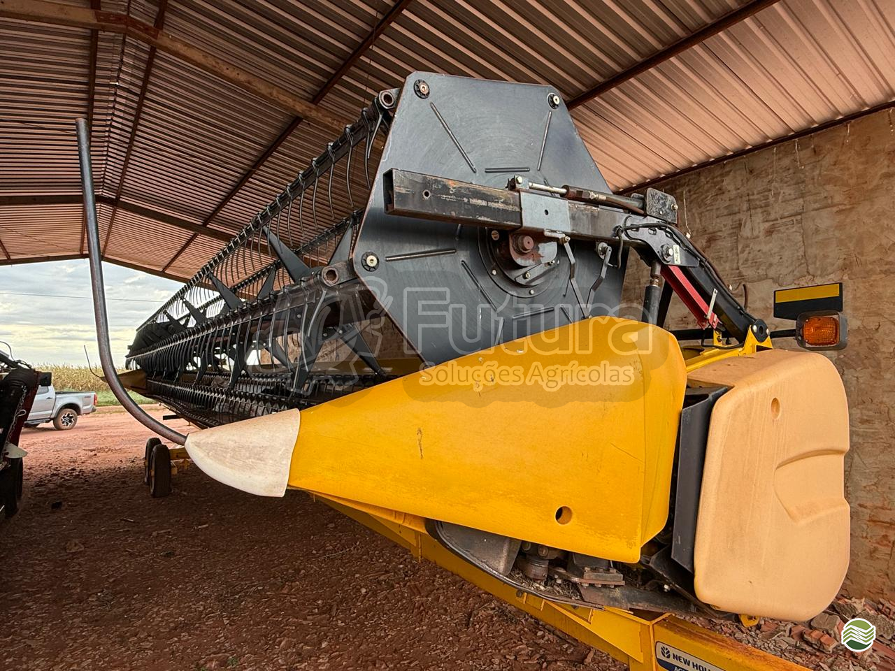 PLATAFORMA COLHEITADEIRA NEW HOLLAND SOJA Futura Soluções Agrícolas PONTA PORA MATO GROSSO DO SUL MS
