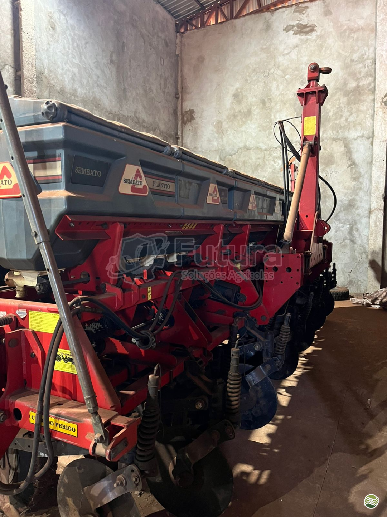 PLANTADEIRA SEMEATO SOL TOWER 13 Futura Soluções Agrícolas PONTA PORA MATO GROSSO DO SUL MS