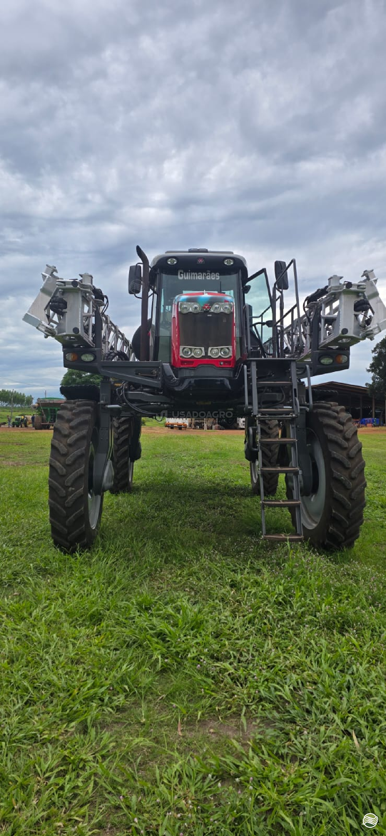 PULVERIZADOR MASSEY FERGUSON MF 9330 Tração 4x4 Usado Agro Máquinas Agrícolas RONDONOPOLIS MATO GROSSO MT