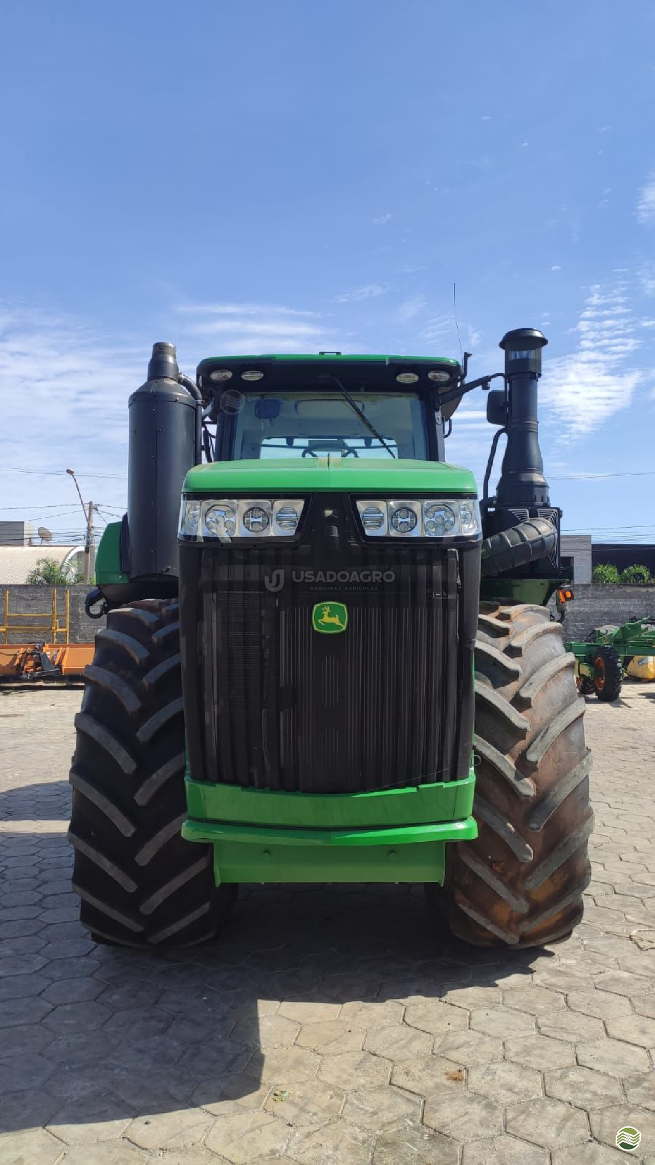 TRATOR JOHN DEERE JOHN DEERE 9620R Tração 4x4 Usado Agro Máquinas Agrícolas RONDONOPOLIS MATO GROSSO MT