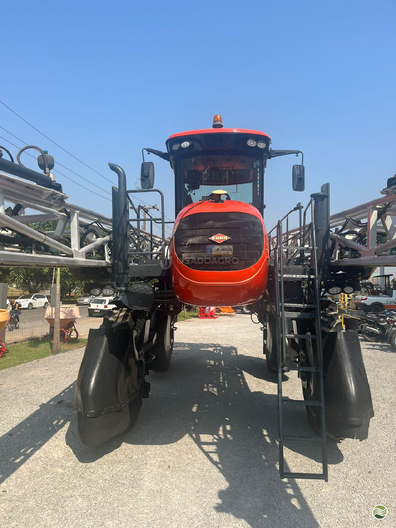 PULVERIZADOR KUHN STRONGER 3040 Tração 4x4 Usado Agro Máquinas Agrícolas RONDONOPOLIS MATO GROSSO MT