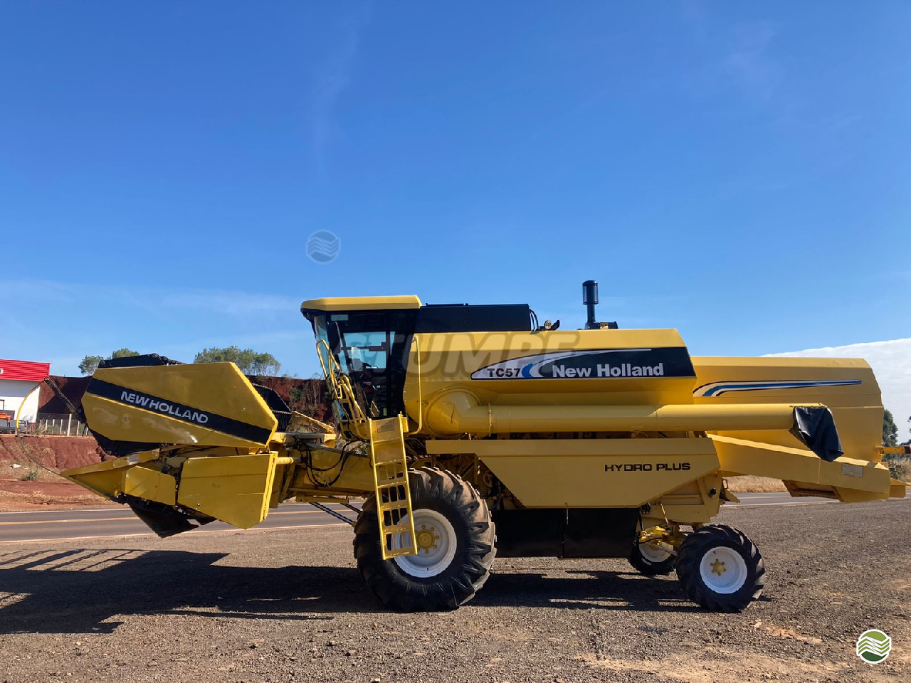 COLHEITADEIRA NEW HOLLAND TC 57 Agro Stumpf SAO MARTINHO RIO GRANDE DO SUL RS